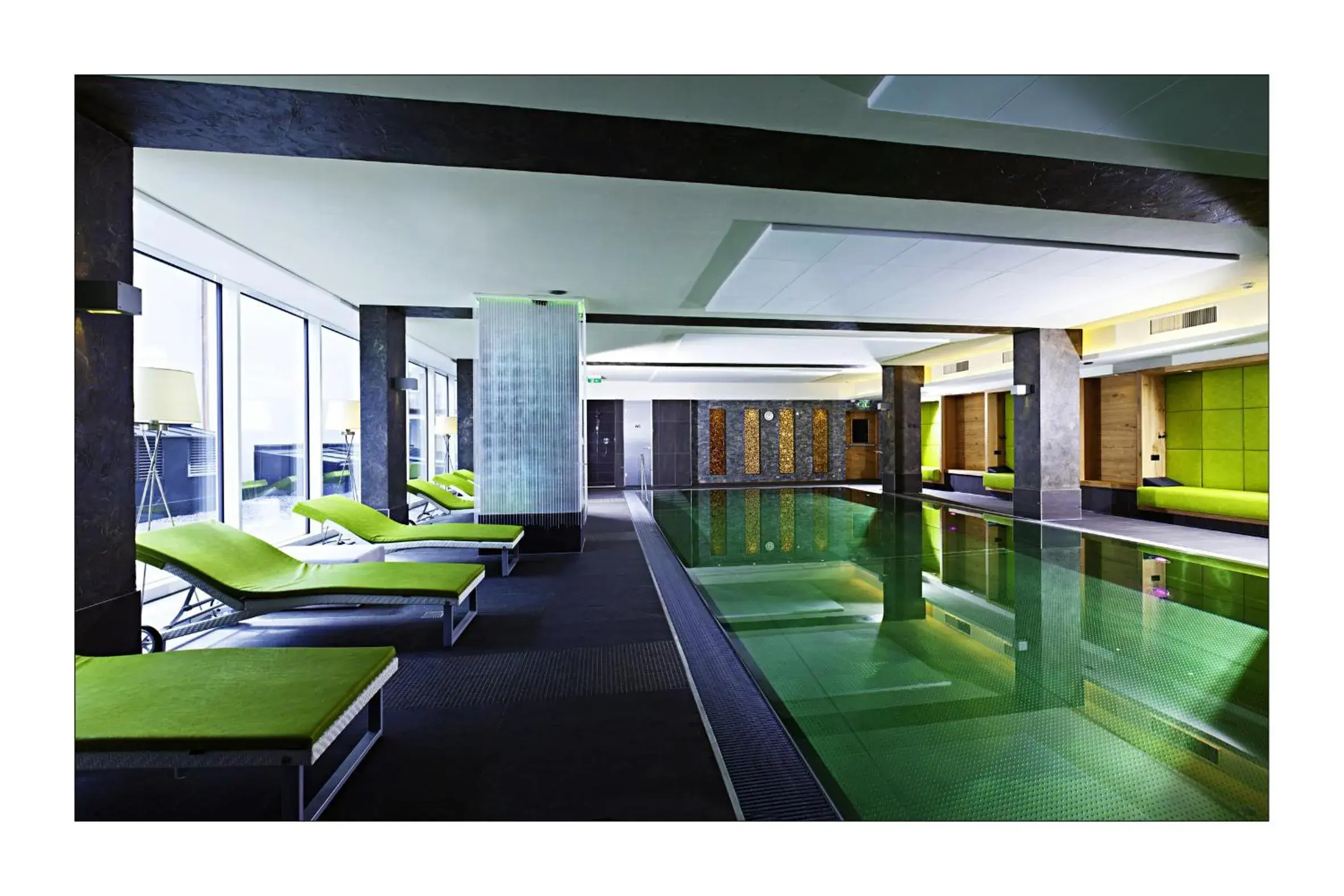 Swimming pool in Hotel Fliana Ischgl