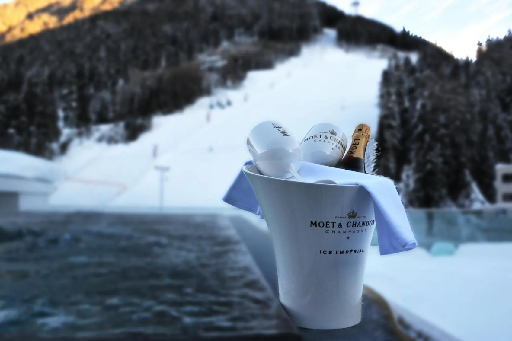 Hot Tub in Hotel Fliana 4-Sterne Superior