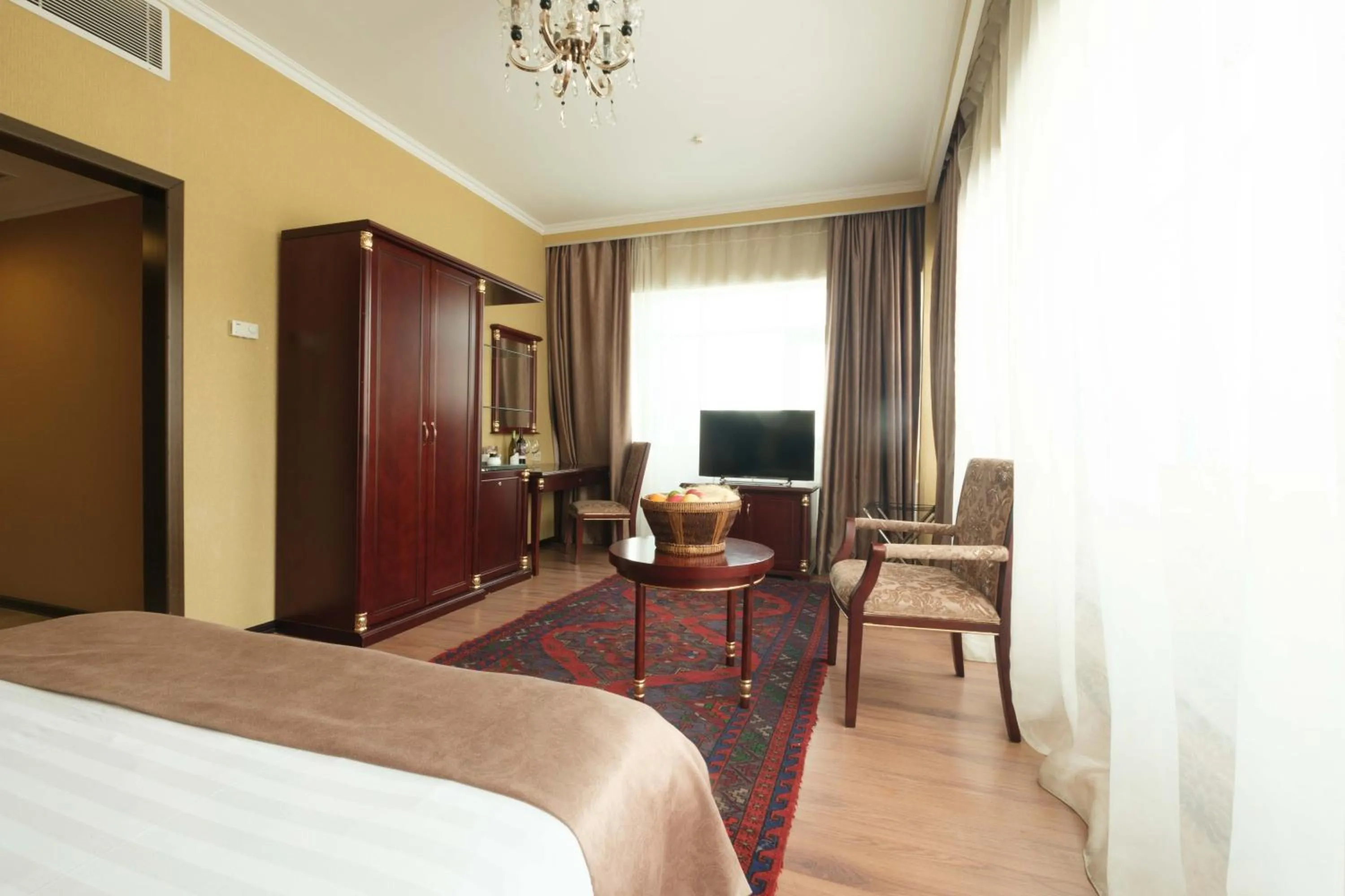TV and multimedia, Bed in REIKARTZ PARK ASTANA ex-Royal Park Hotel & SPA