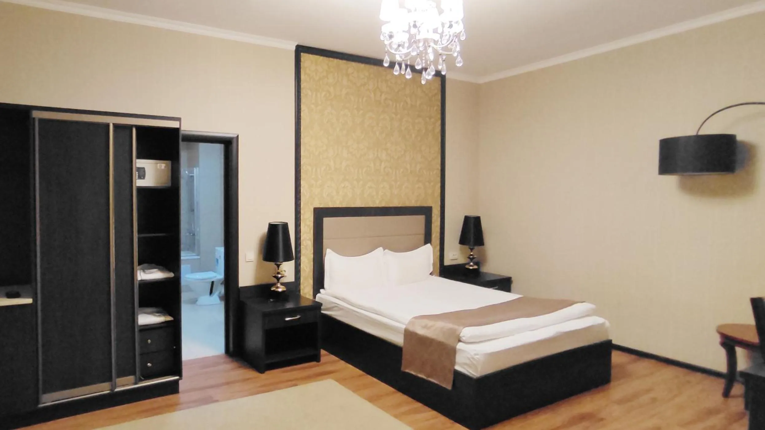 Bed in REIKARTZ PARK ASTANA ex-Royal Park Hotel & SPA