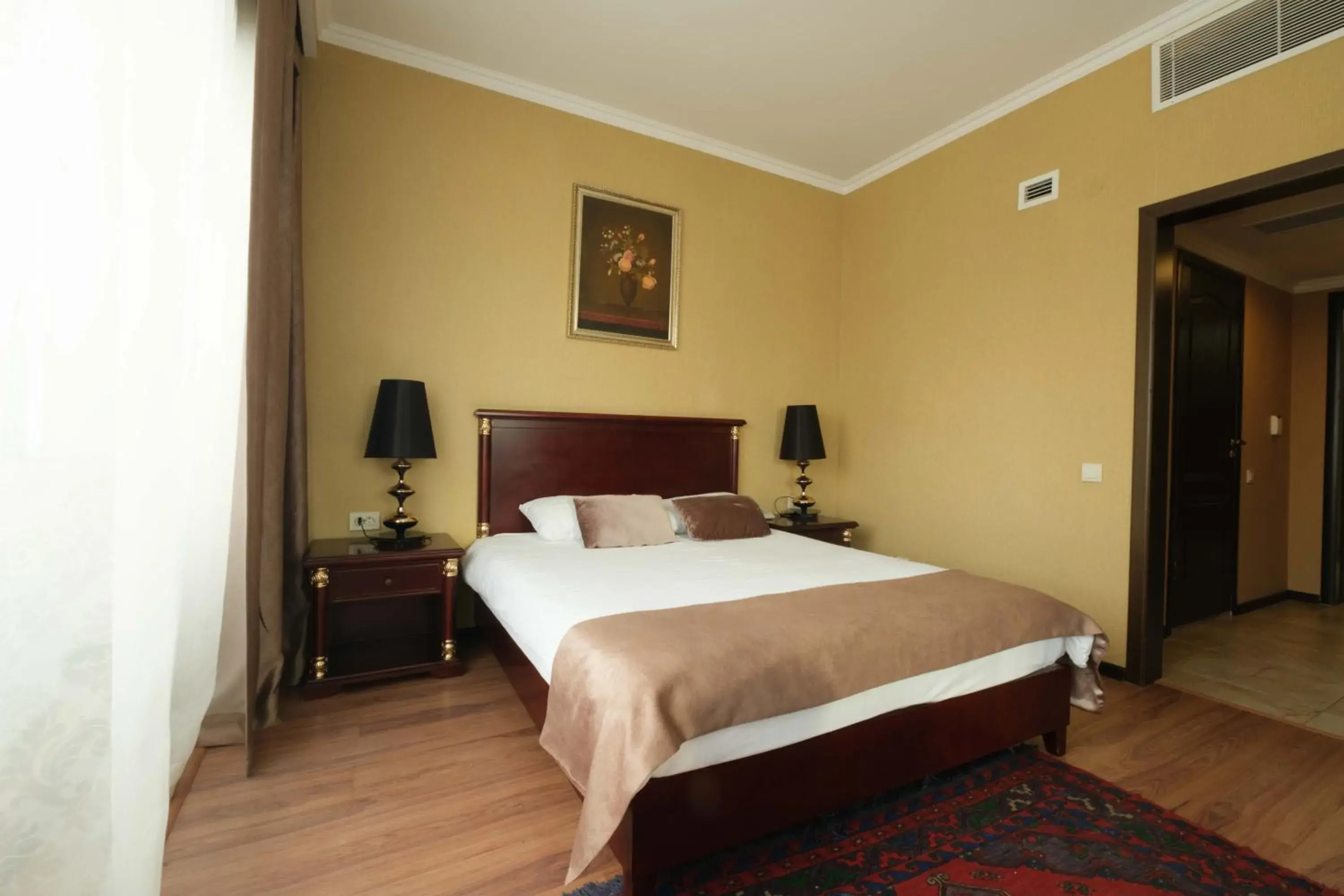 Bed in REIKARTZ PARK ASTANA ex-Royal Park Hotel & SPA Bed in REIKARTZ PARK ASTANA ex-Royal Park Hotel & SPA