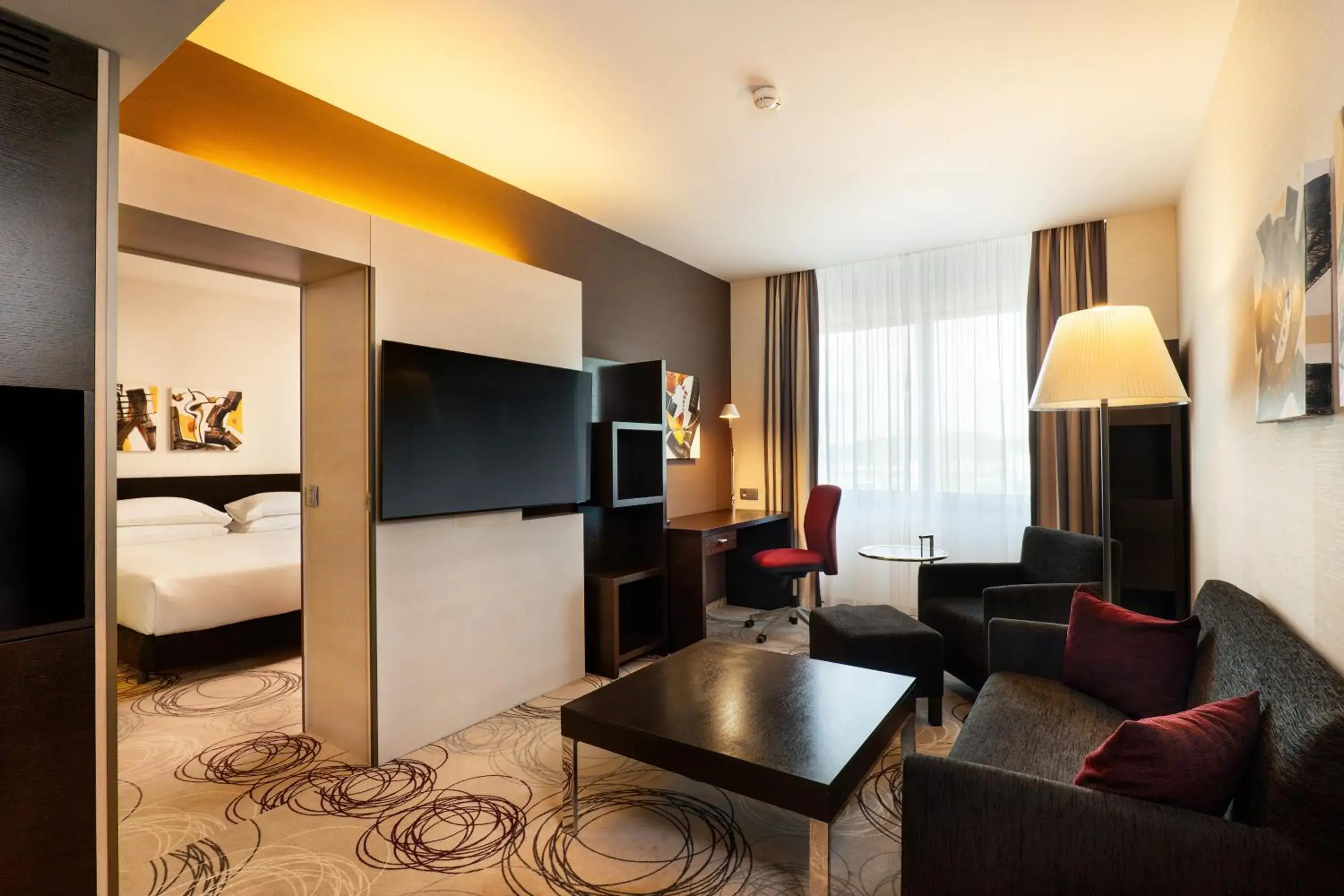 Living room, Bed in DoubleTree By Hilton Košice Living room, Bed in DoubleTree By Hilton Košice