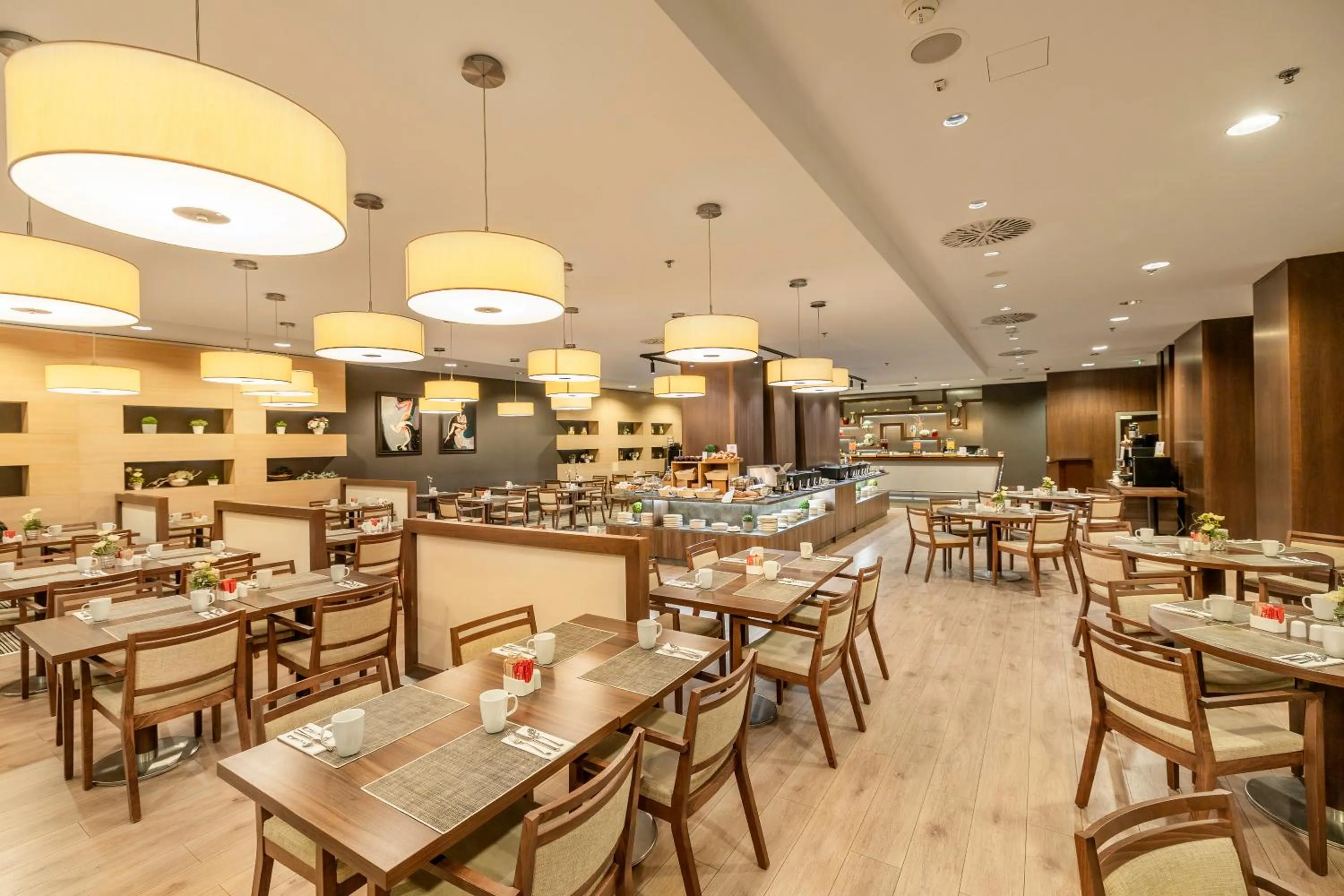 Restaurant/places to eat in DoubleTree By Hilton Košice