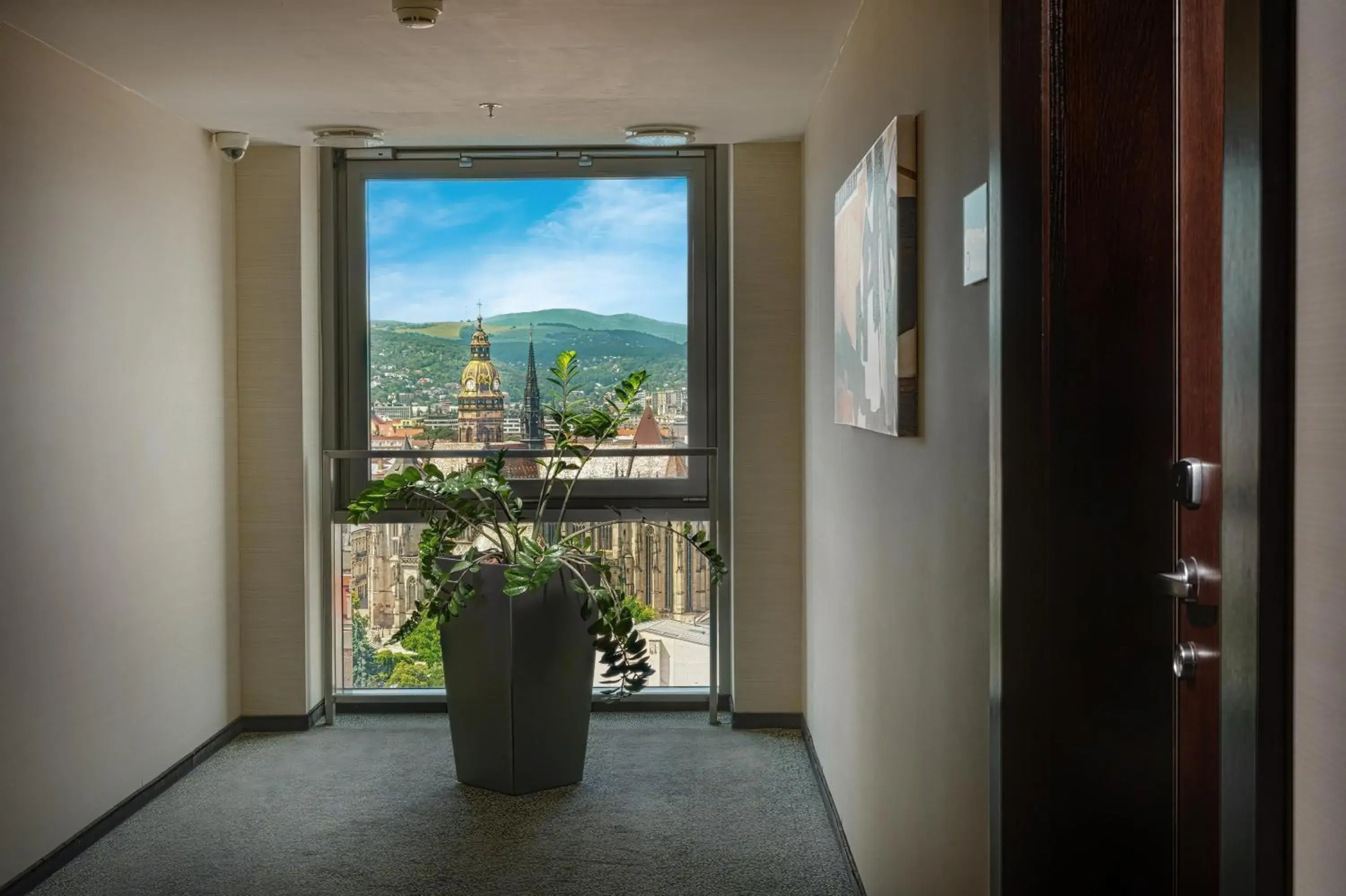 Photo of the whole room in DoubleTree By Hilton Košice Photo of the whole room in DoubleTree By Hilton Košice