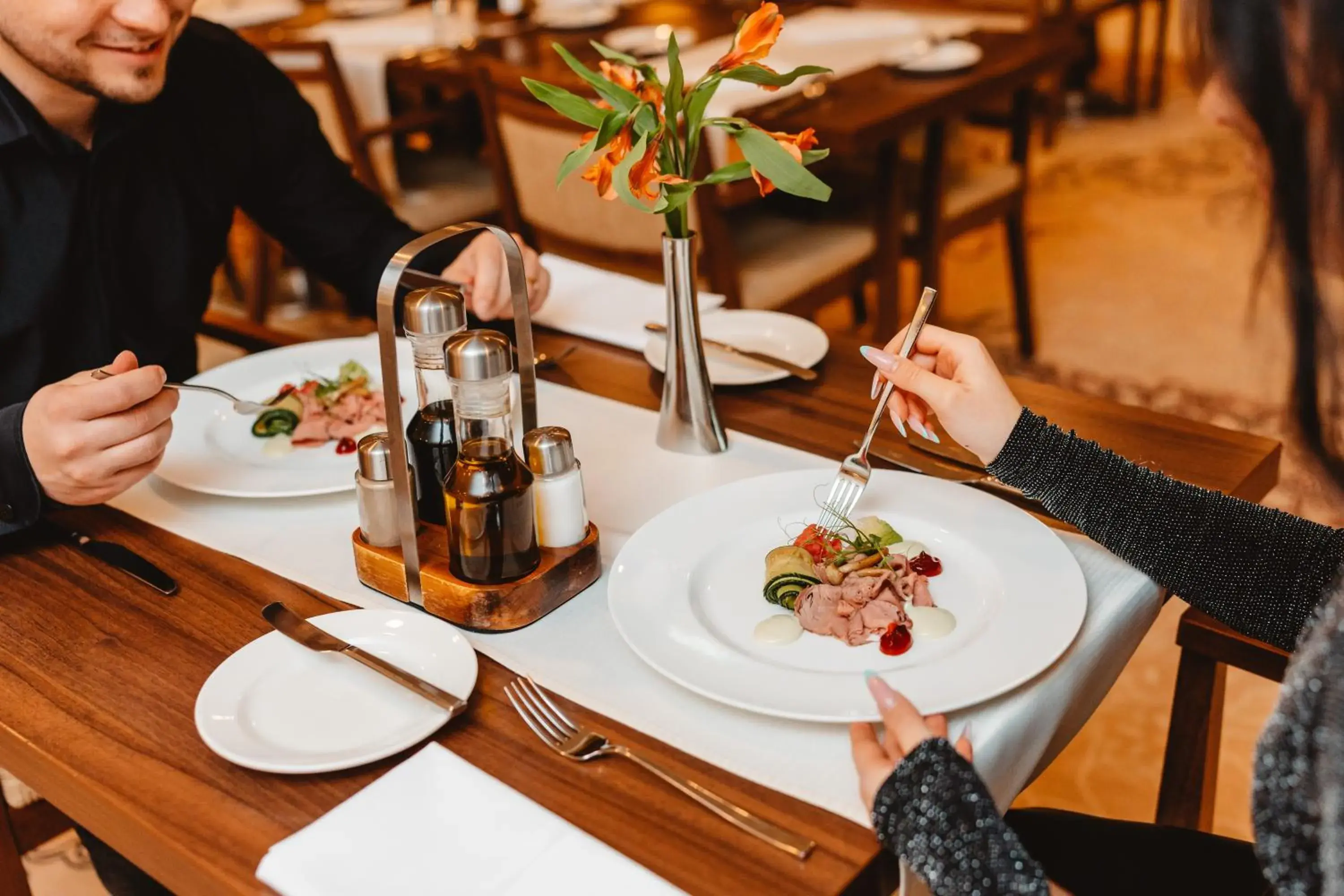 Restaurant/places to eat in DoubleTree By Hilton Košice Restaurant/places to eat in DoubleTree By Hilton Košice