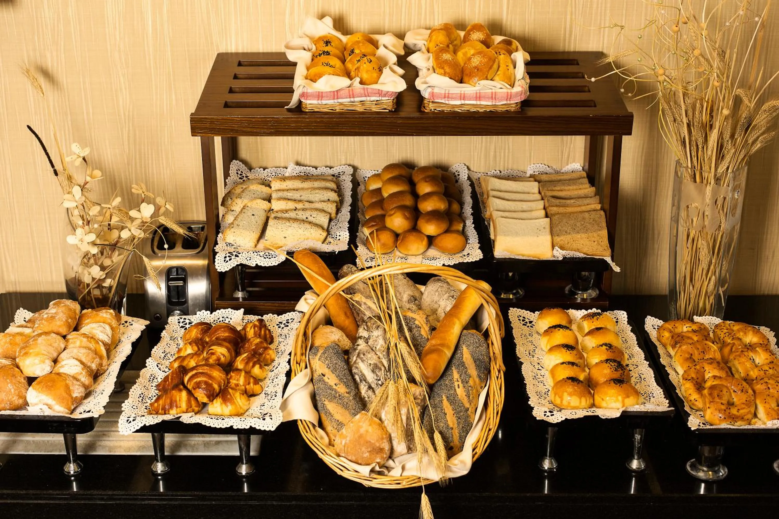 Buffet breakfast in Graaf Hotel