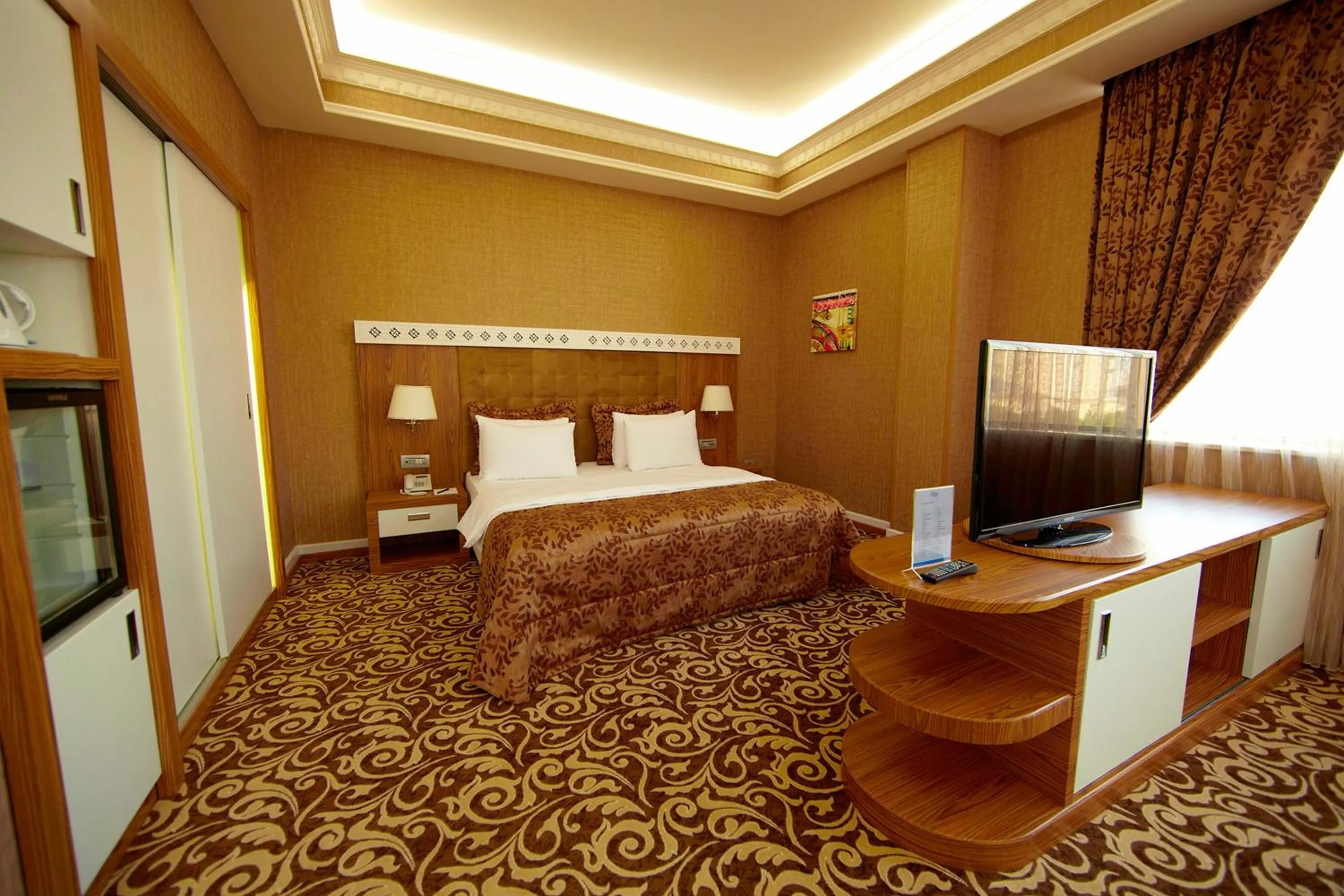 Bedroom, Bed in Graaf Hotel