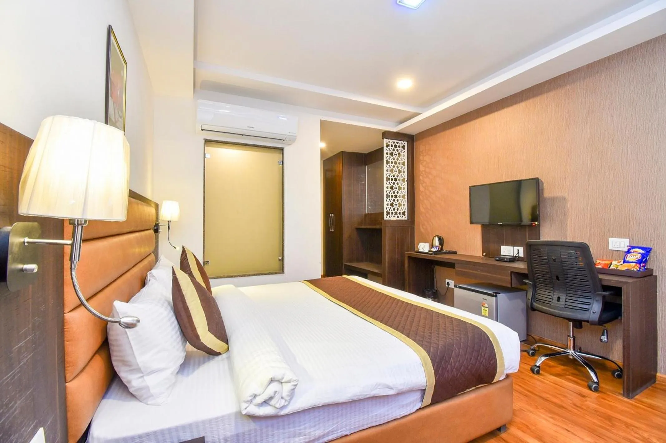 Photo of the whole room, Bed in Hotel Suncity Plaza, Sitapura, Jaipur