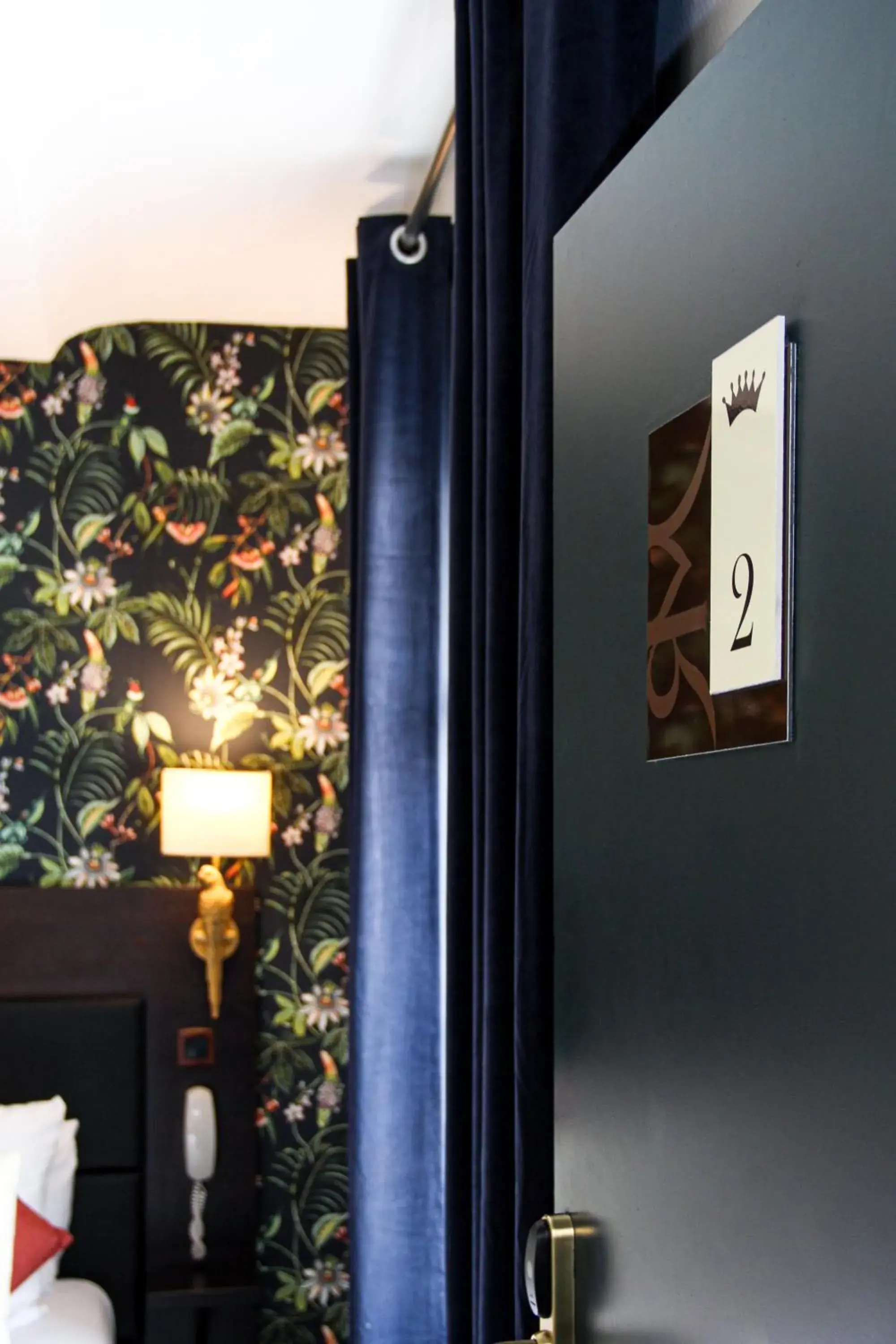 Double Room in Hotel Reine Mathilde Double Room in Hotel Reine Mathilde