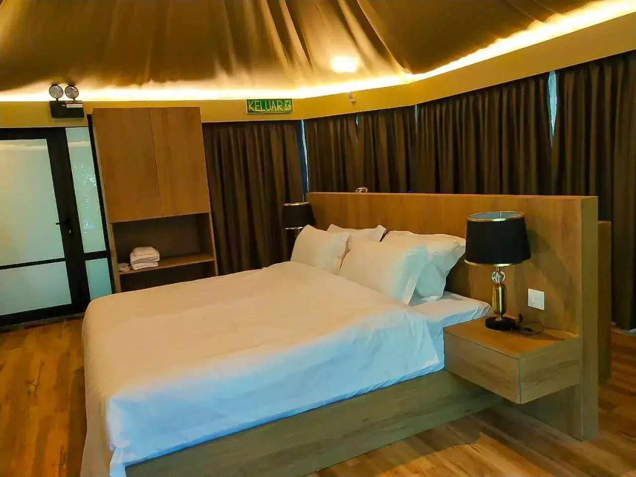 Bed in Boulder Valley Bed in Boulder Valley