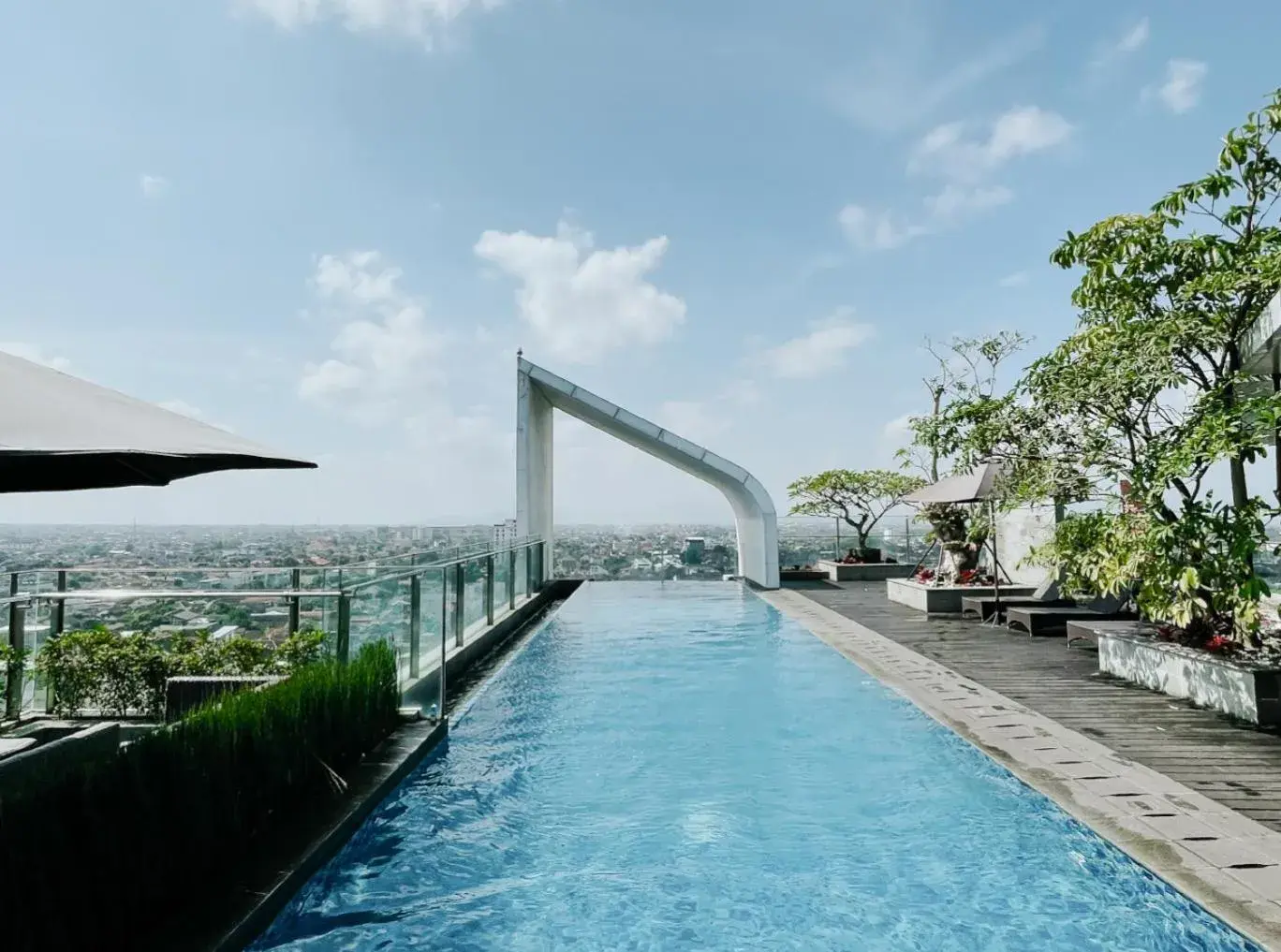 Property building in PULANG ke UTTARA Property building in PULANG ke UTTARA