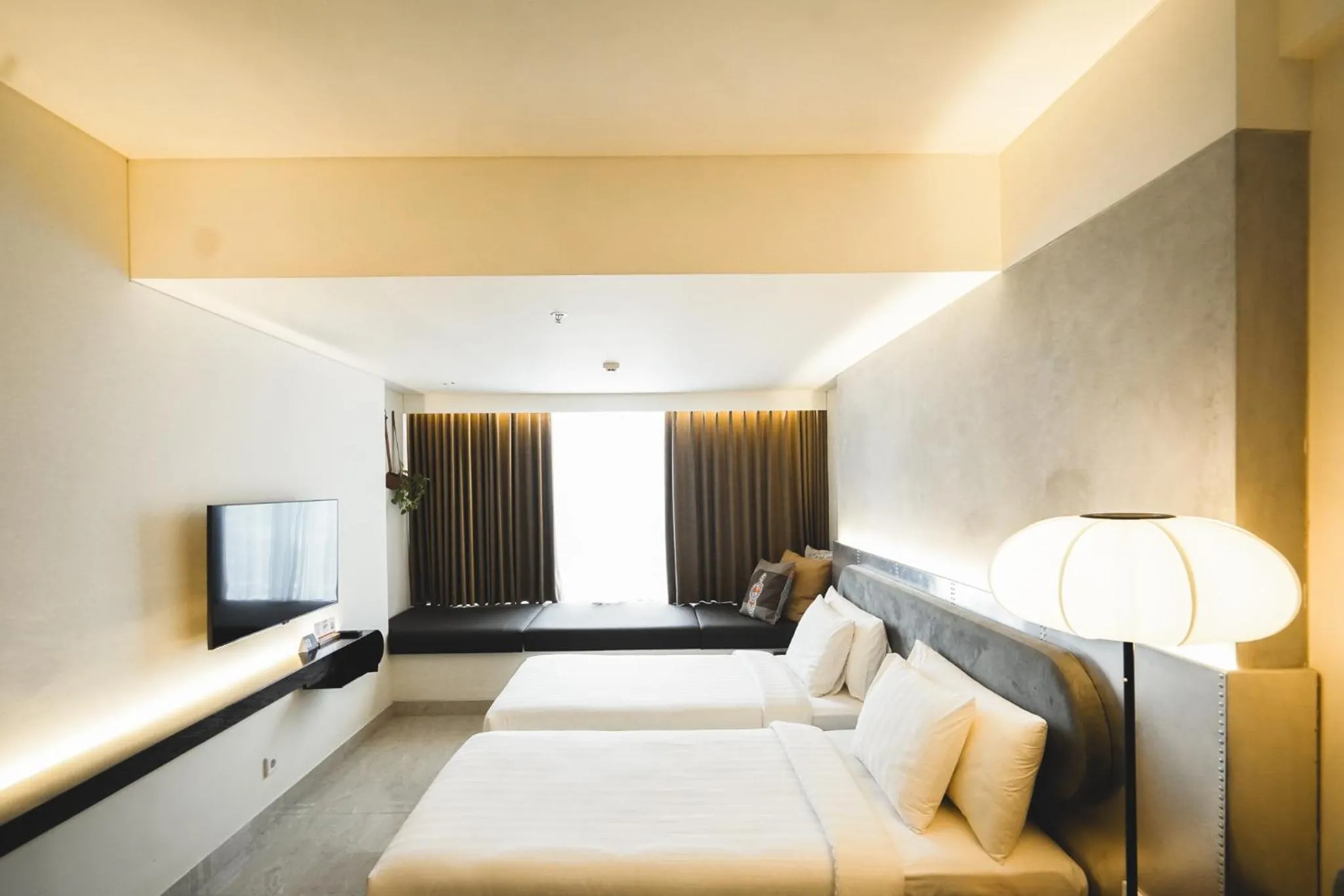 Bed in PULANG ke UTTARA