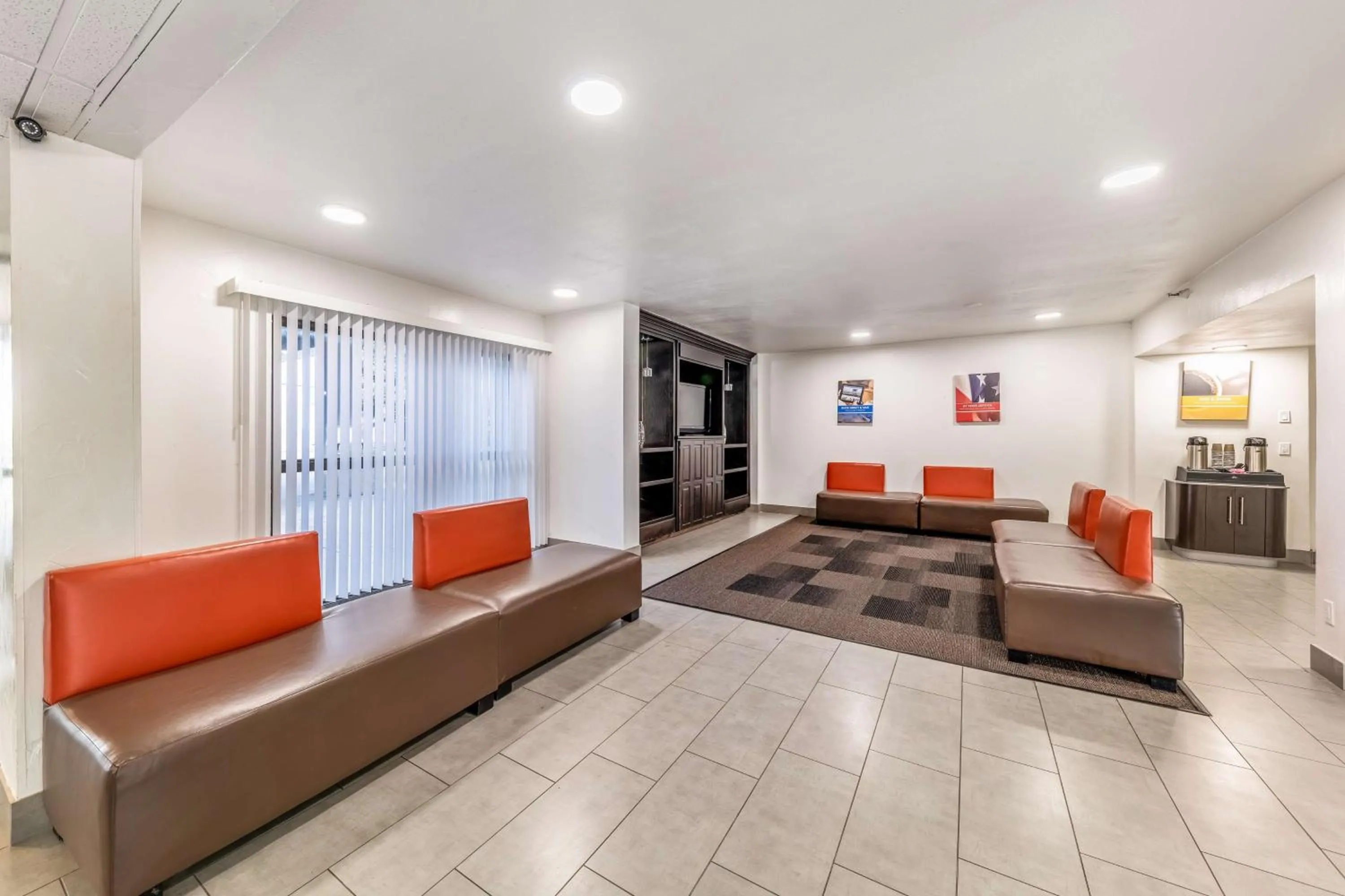 Lobby or reception in Motel 6-Lewisville, TX - Medical City
