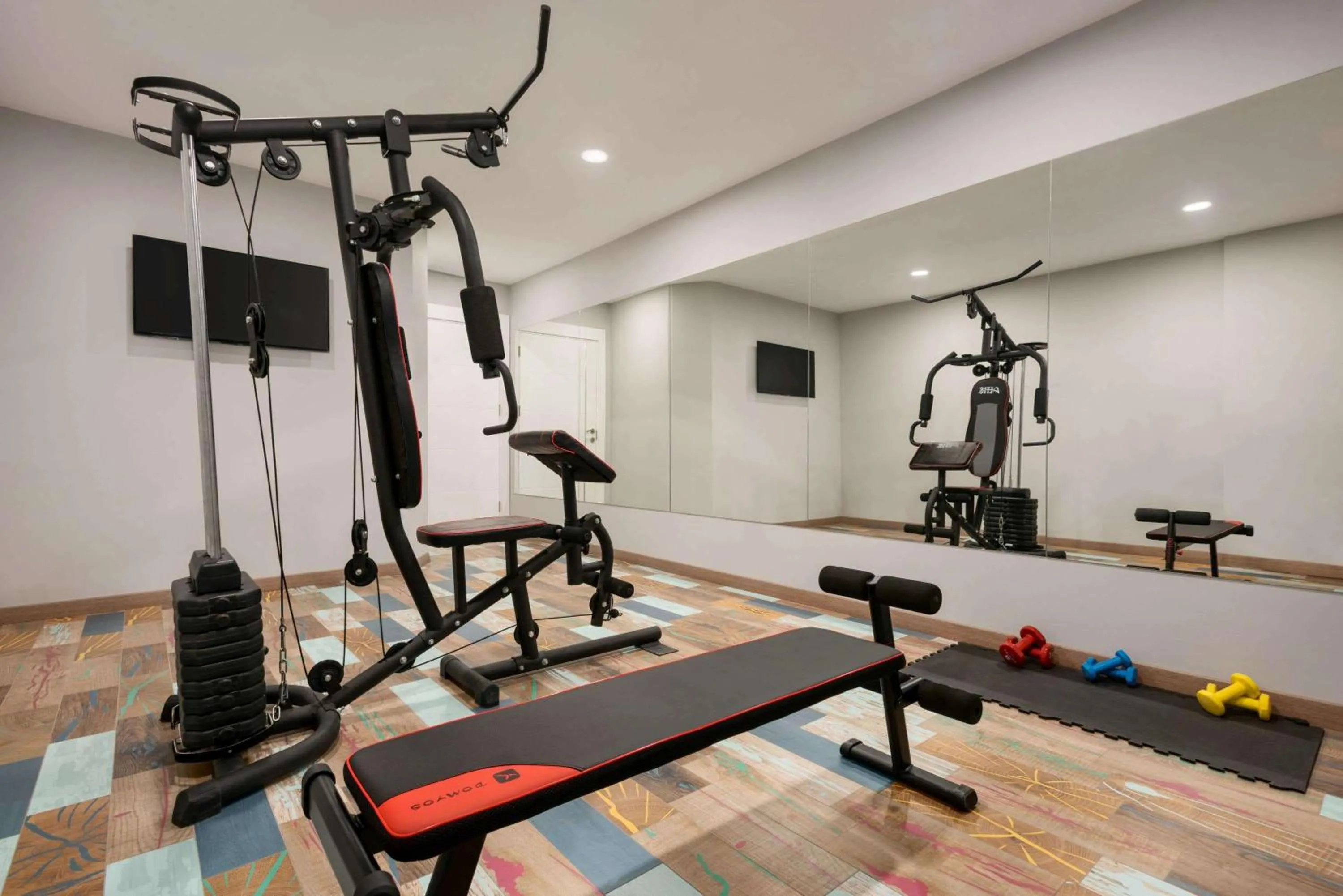 Fitness centre/facilities in Ramada by Wyndham Nigde