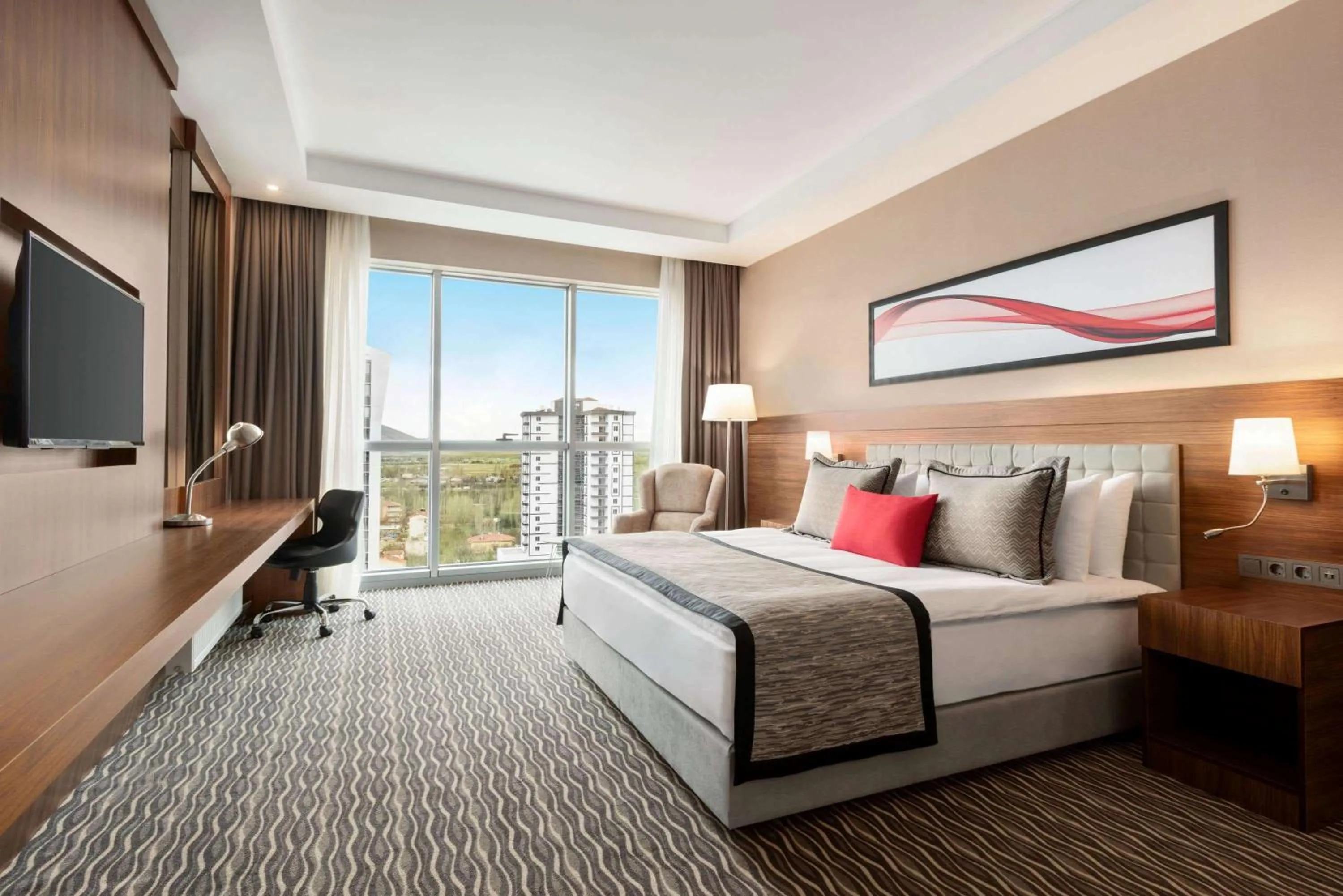 Photo of the whole room, Bed in Ramada by Wyndham Nigde