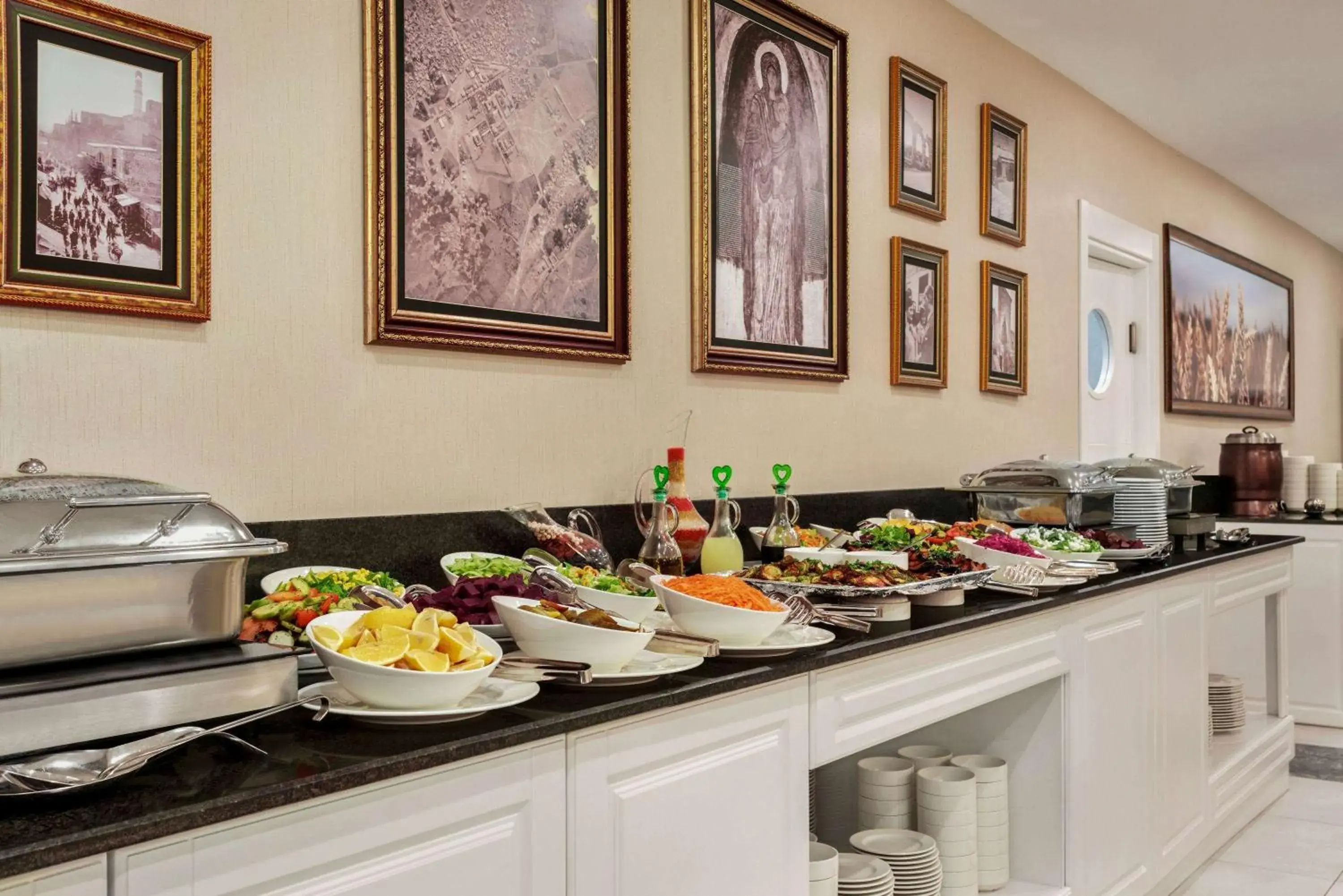 Restaurant/places to eat in Ramada by Wyndham Nigde Restaurant/places to eat in Ramada by Wyndham Nigde