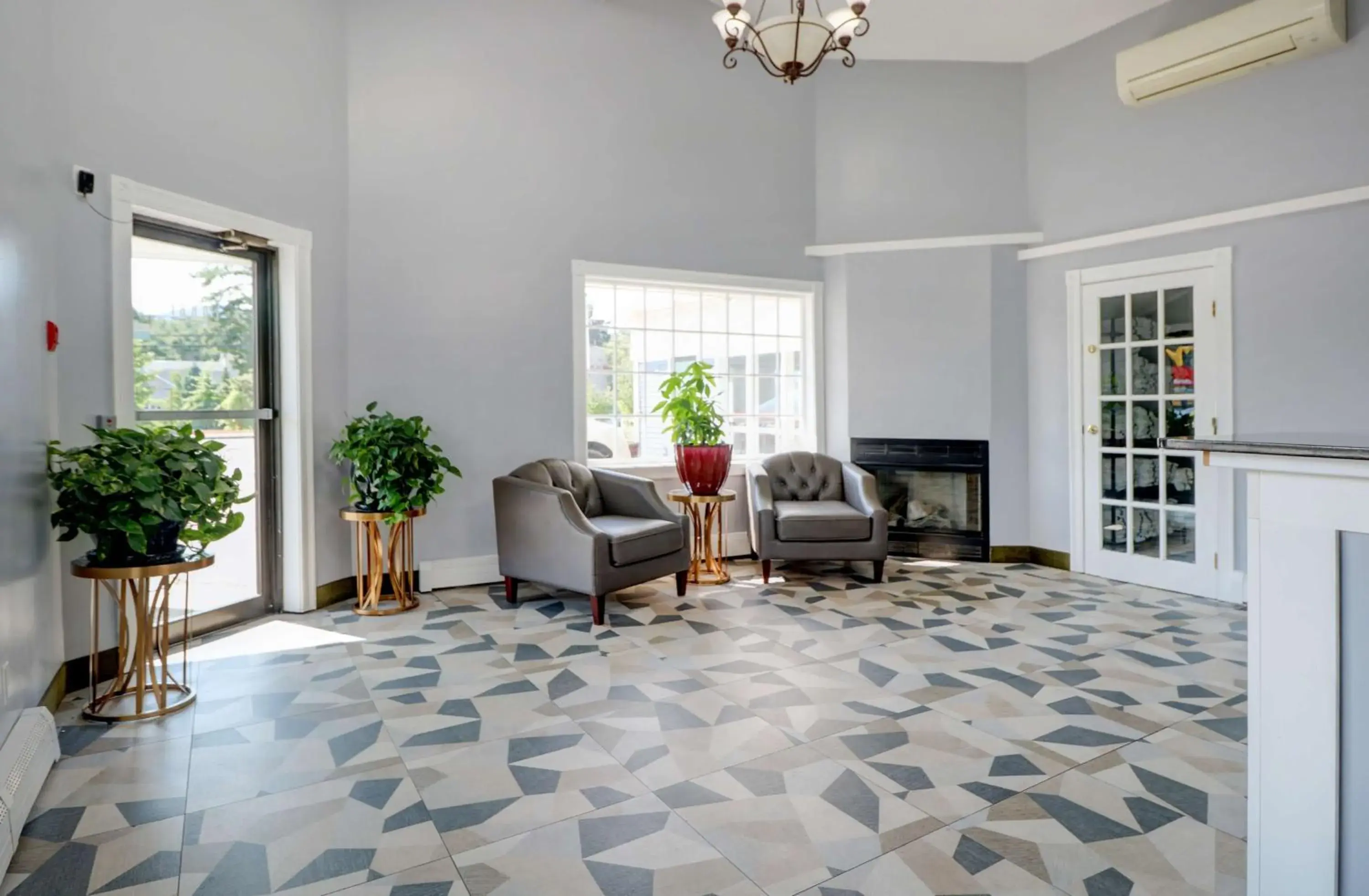 Lobby or reception in Yankee Clipper Inn, SureStay Collection by Best Western Lobby or reception in Yankee Clipper Inn, SureStay Collection by Best Western