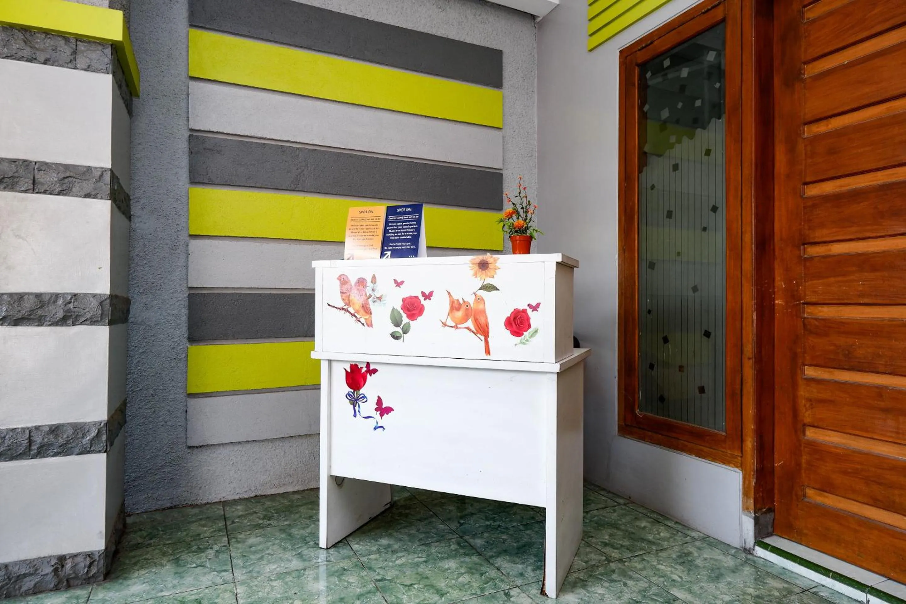 Lobby or reception in Griya Sakura Syariah near UMS