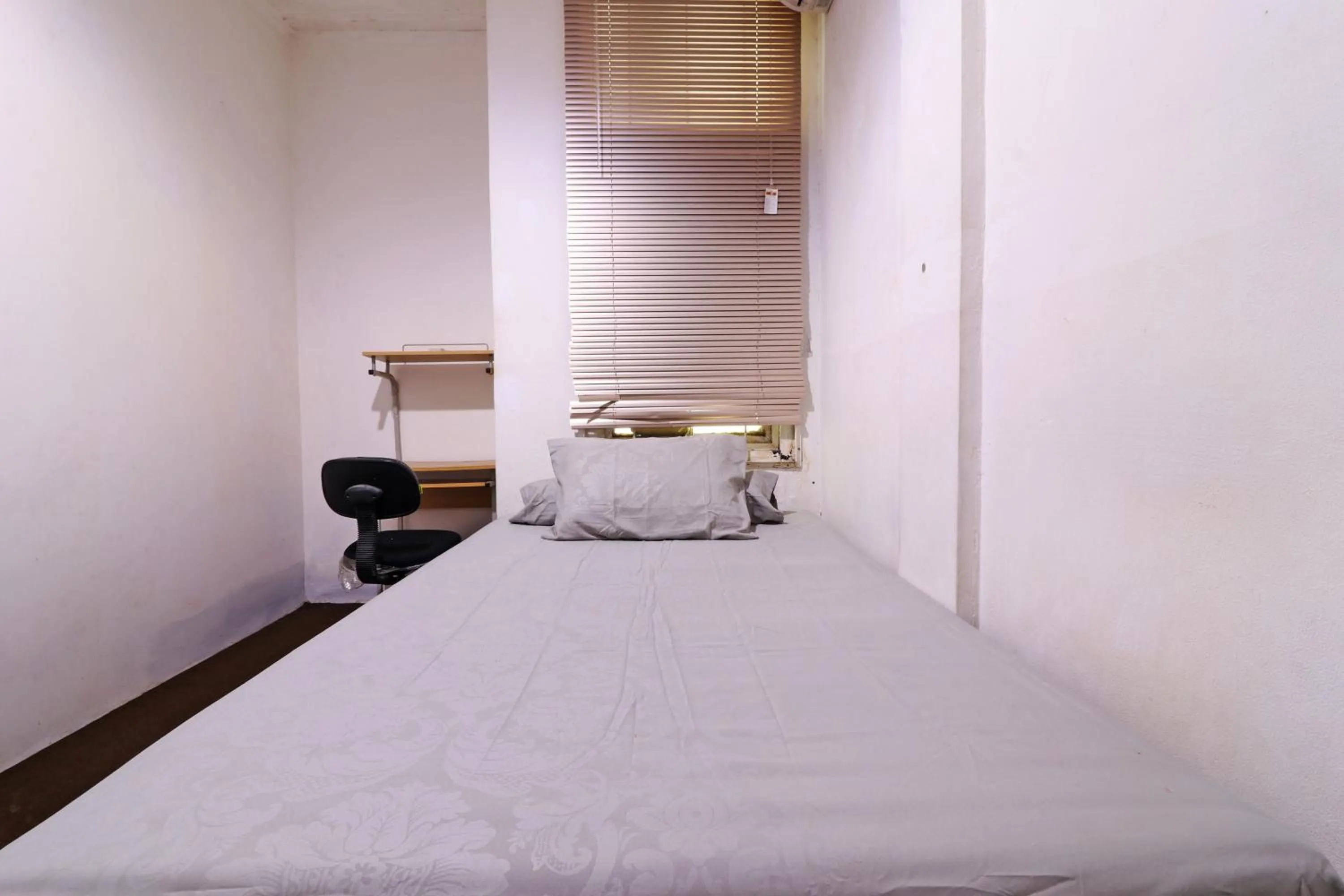 Bedroom, Bed in Wiens Residence BSD