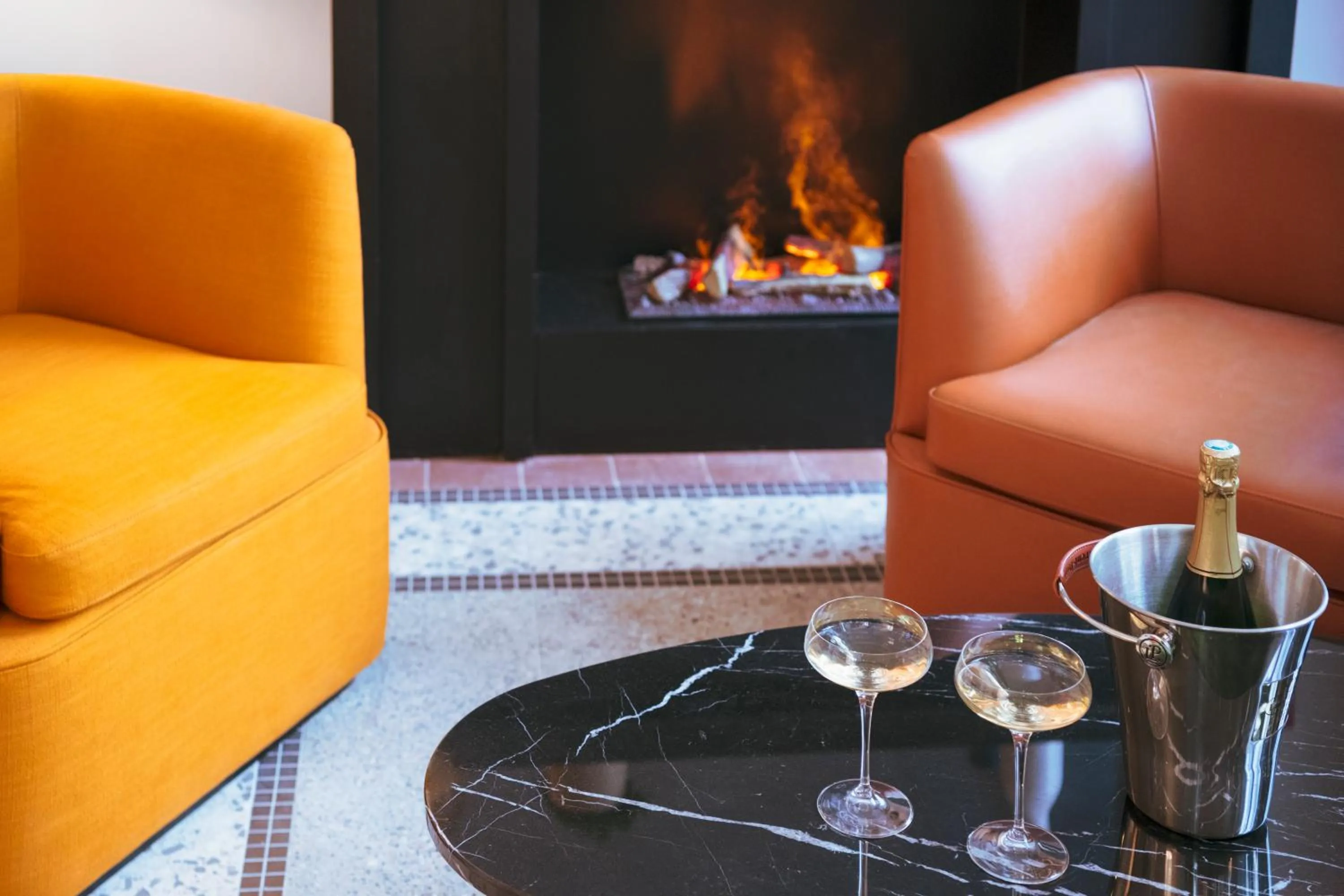 Lounge or bar in Dadou Paris