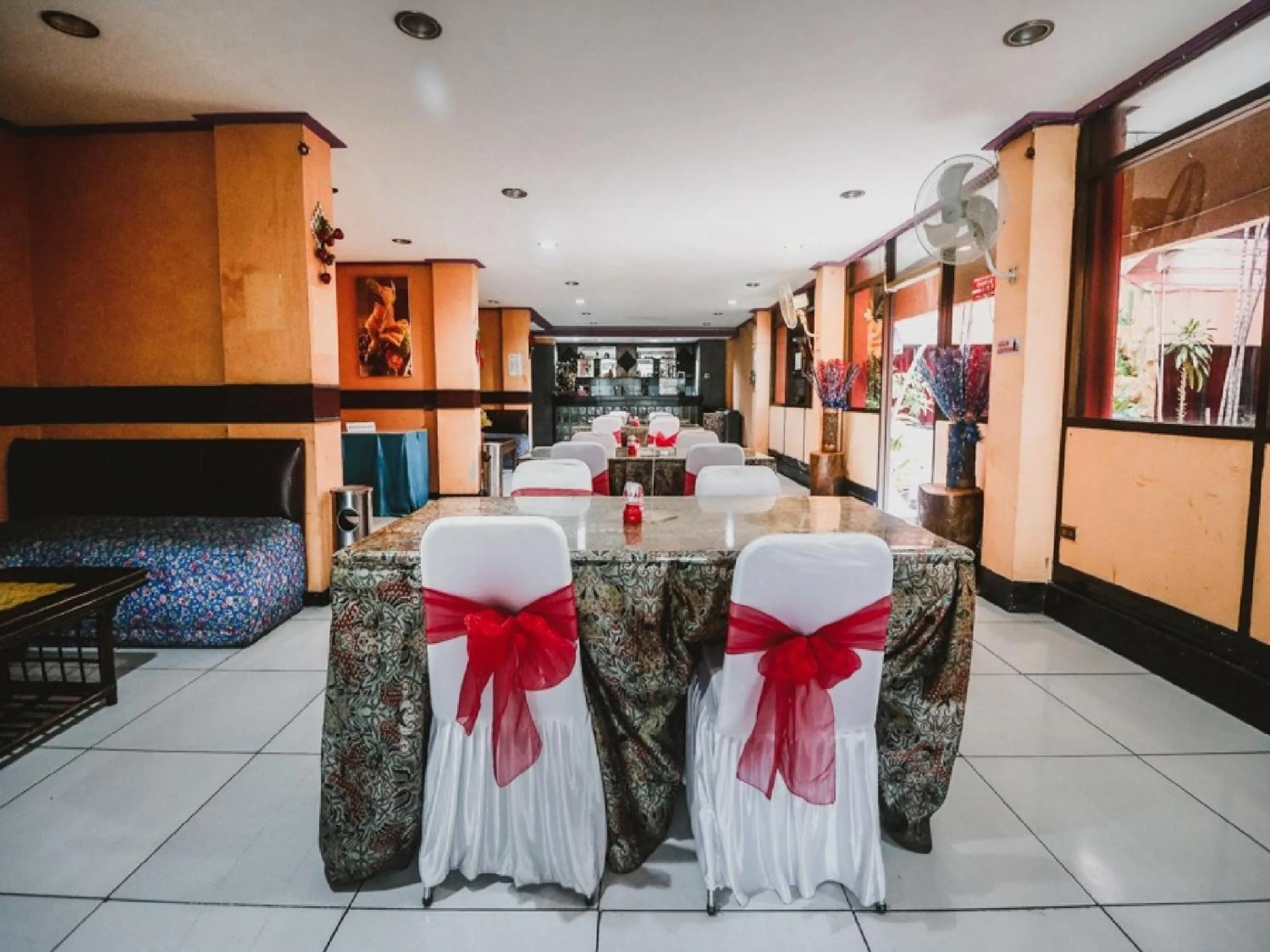 Restaurant/places to eat in RedDoorz Plus near RSCM Jakarta