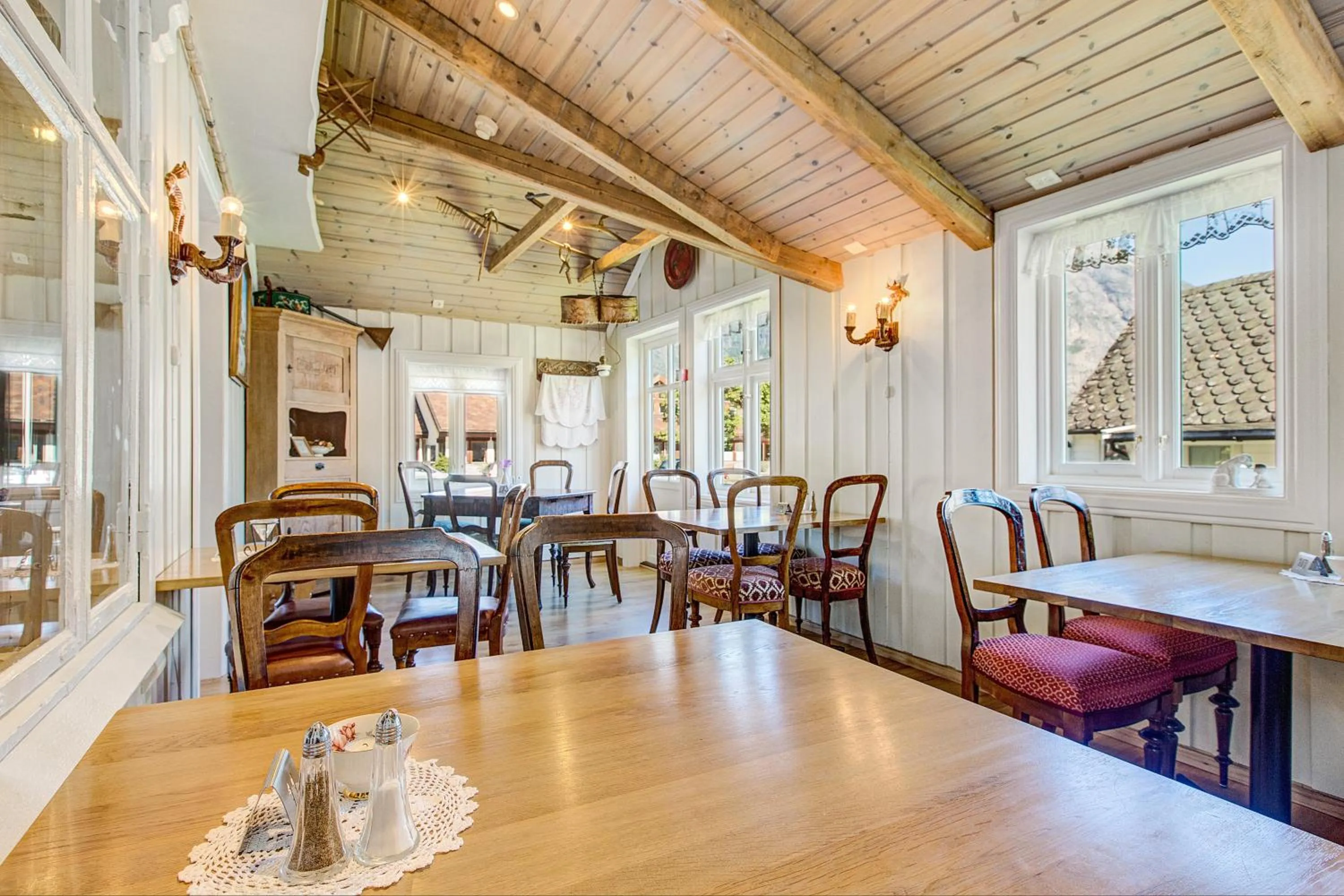Dining area in Vik Pensjonat