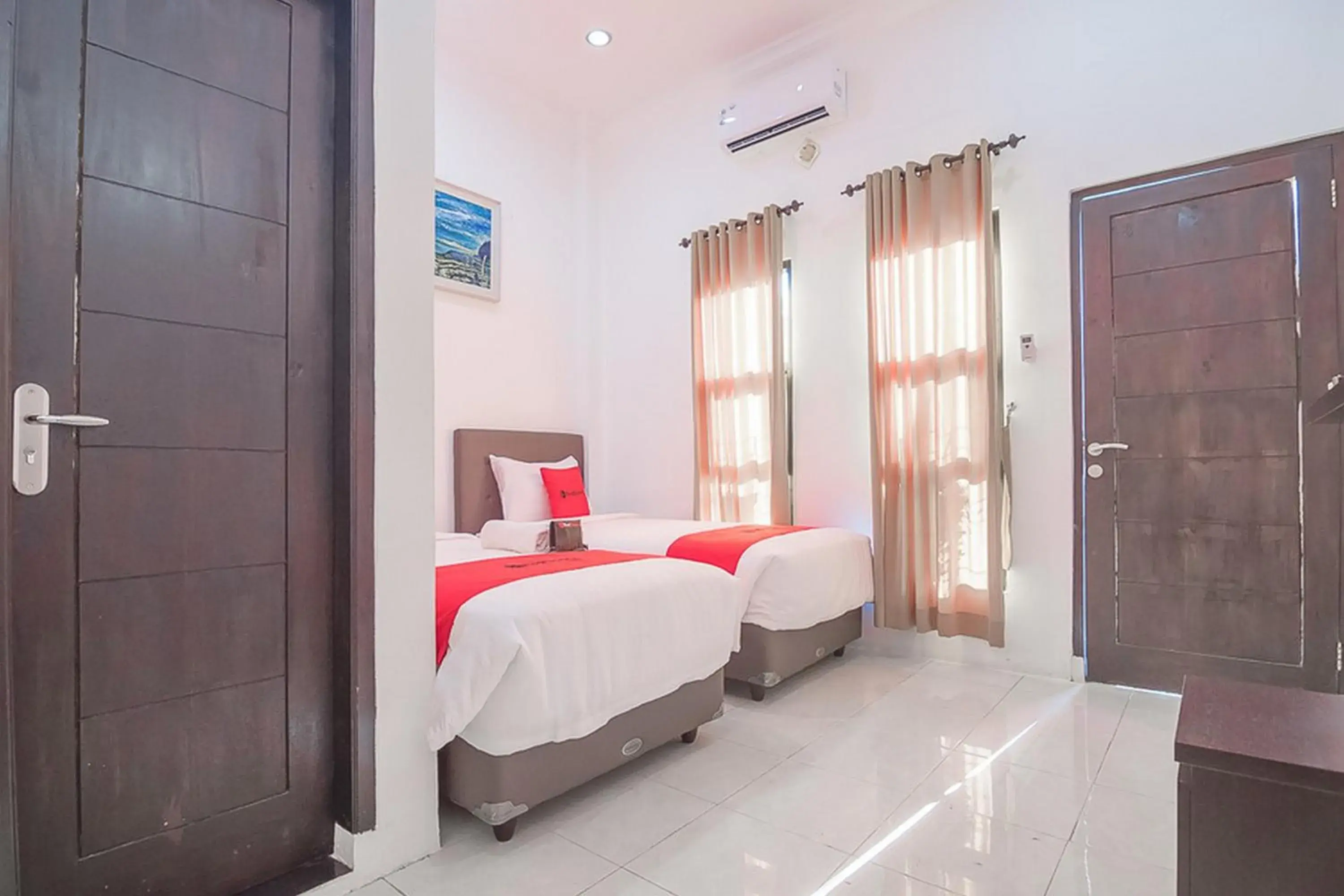 Bedroom, Bed in RedDoorz near Jatinangor Town Square Bedroom, Bed in RedDoorz near Jatinangor Town Square