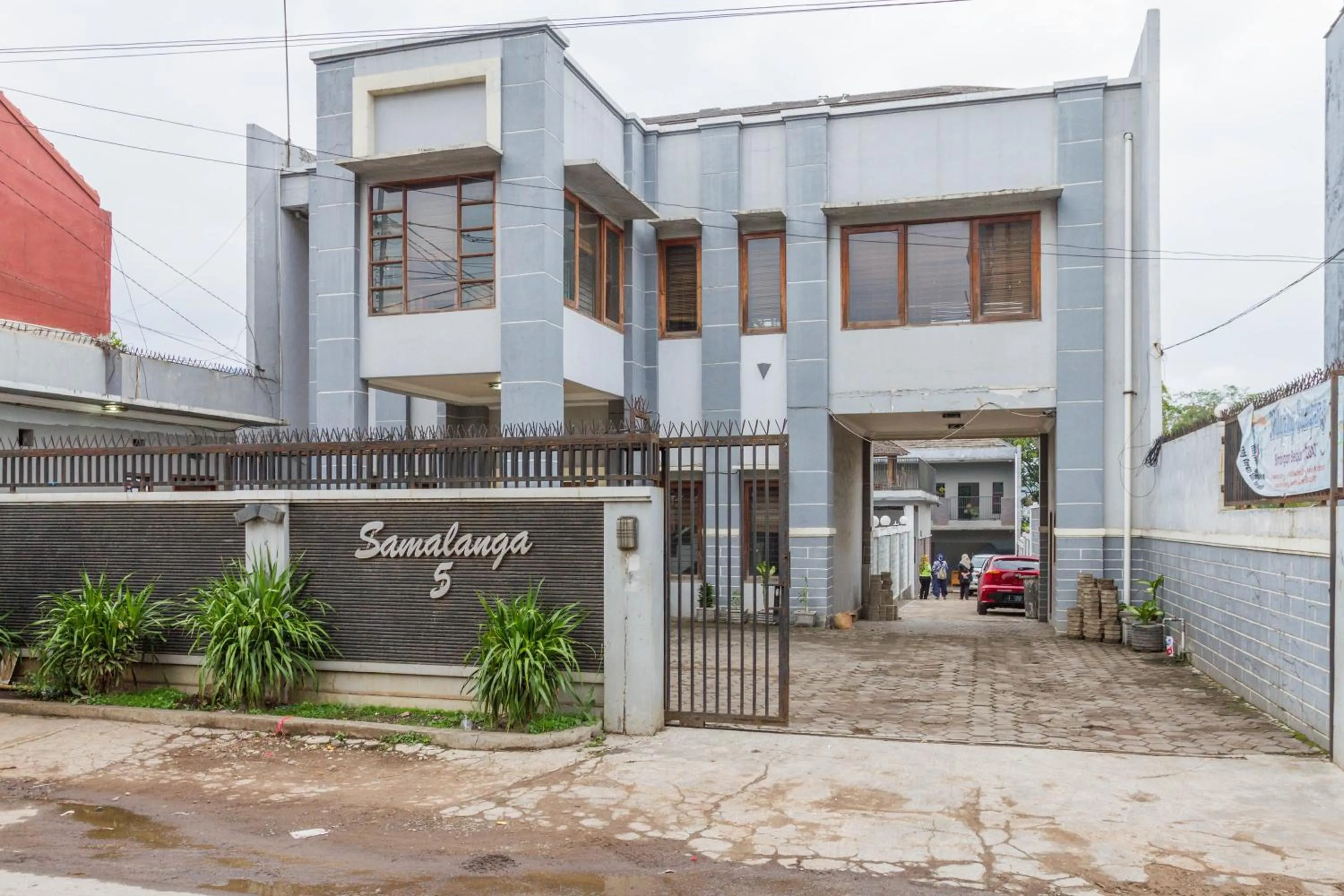 Property building in RedDoorz near Jatinangor Town Square