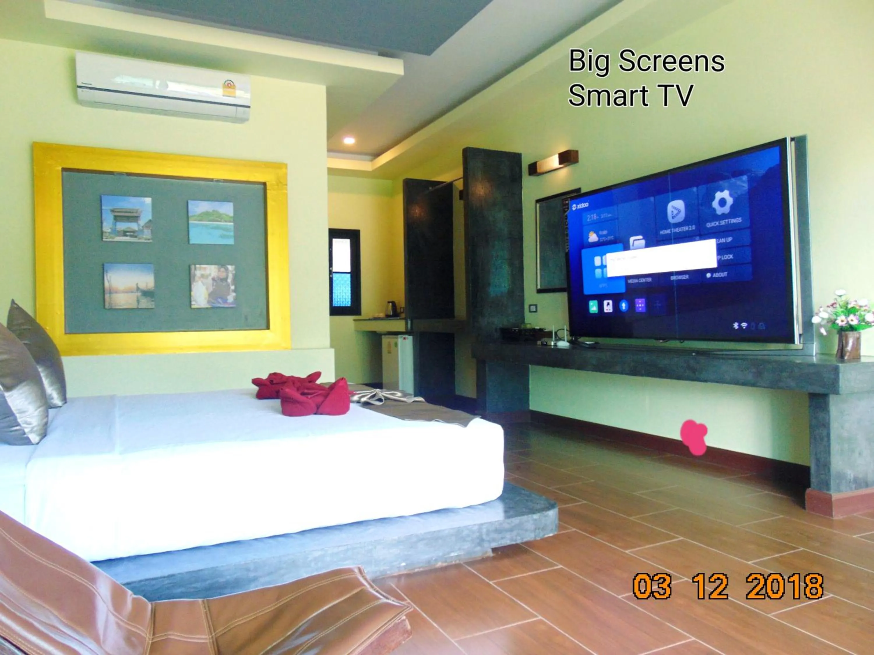 Bed in Lanta Amara Resort