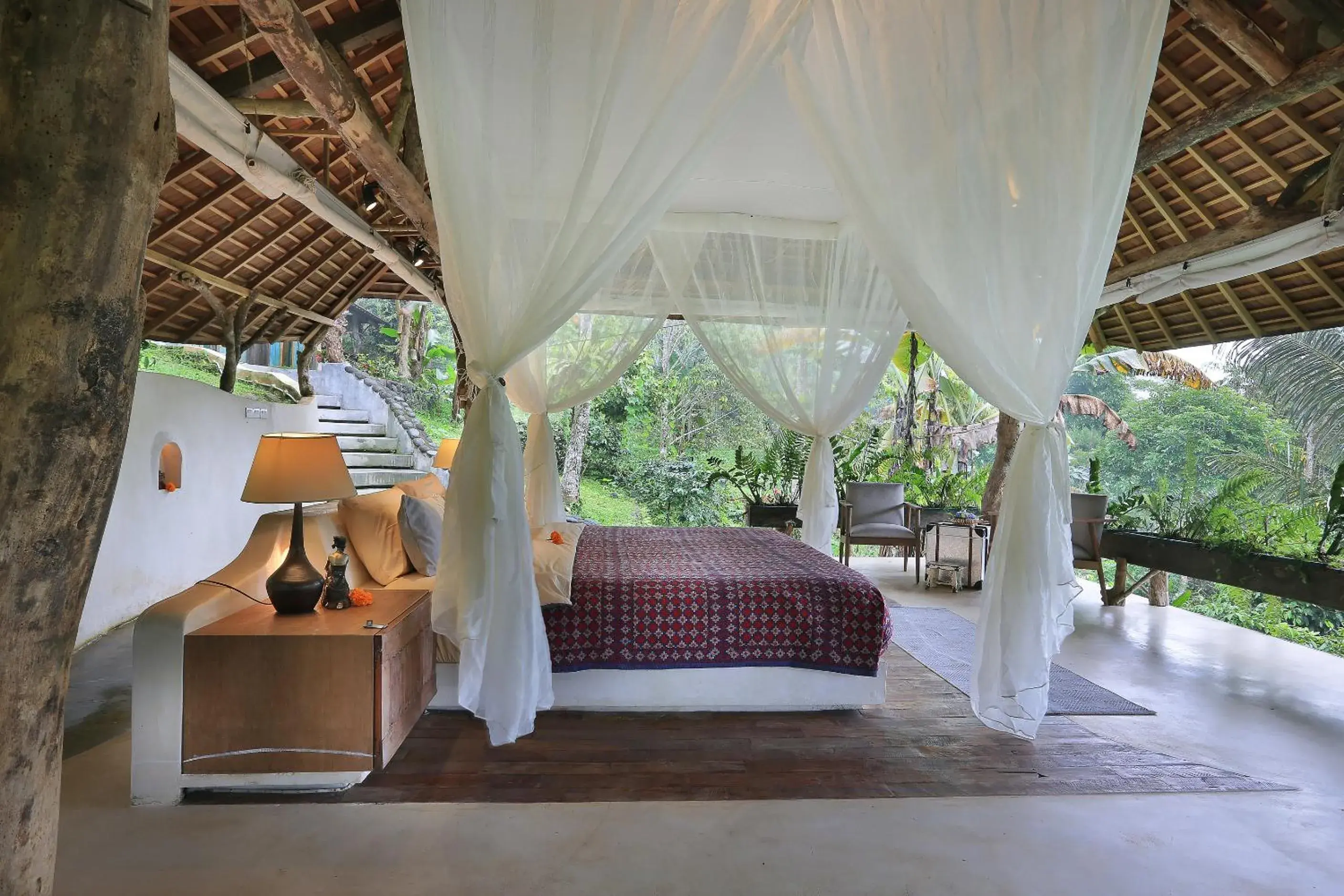 Deluxe King Suite in Batukaru Coffee Estate Deluxe King Suite in Batukaru Coffee Estate