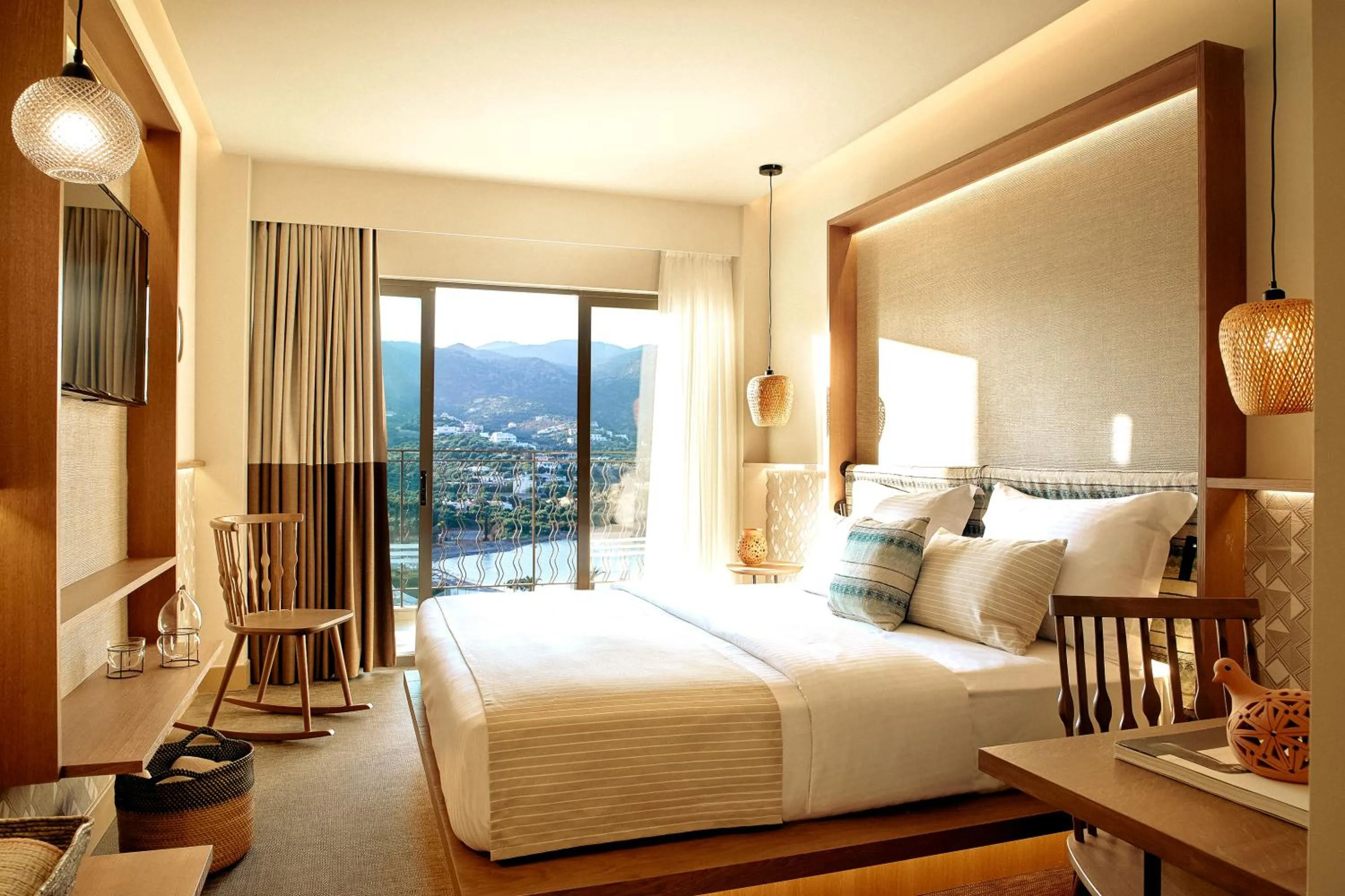 Bed in Zeus Eleva Mirabello Bay