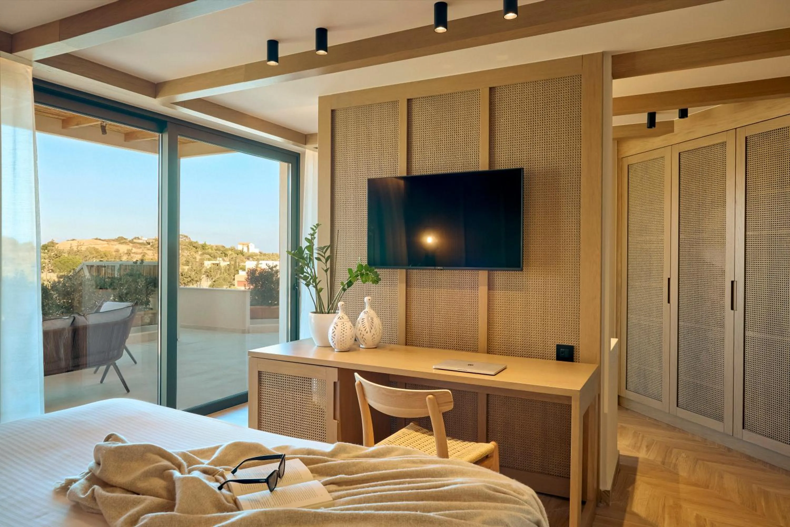 Bed in Zeus Eleva Mirabello Bay