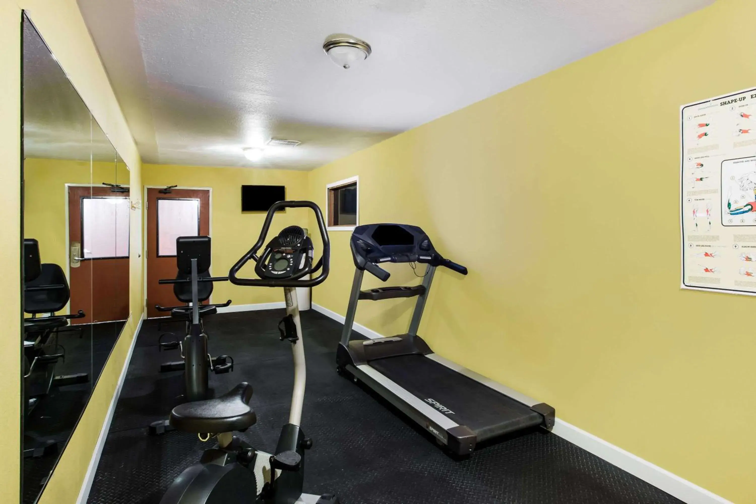 Fitness centre/facilities, Fitness Center/Facilities in Ramada by Wyndham Sioux Falls