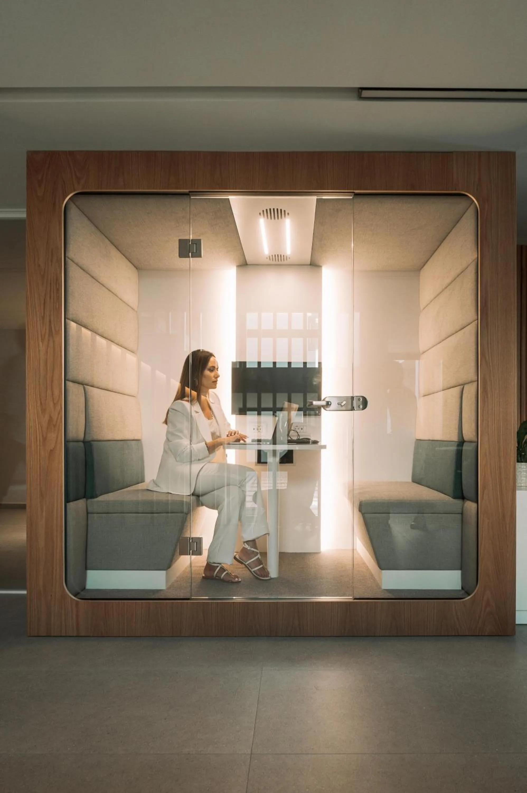 Meeting/conference room in Unique Blue! Resort and Villas Adults Only