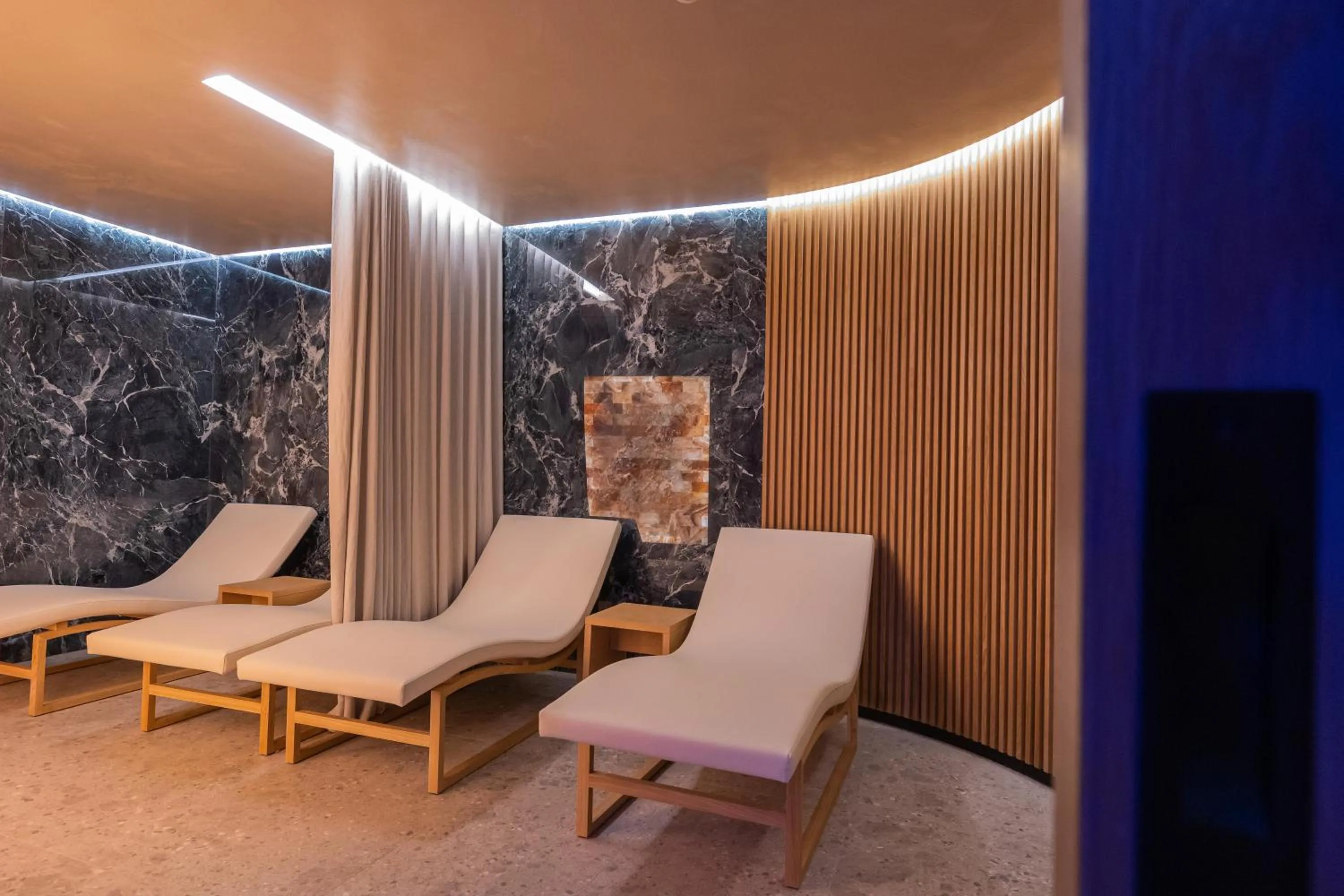 Spa and wellness centre/facilities in Unique Blue! Resort and Villas Adults Only