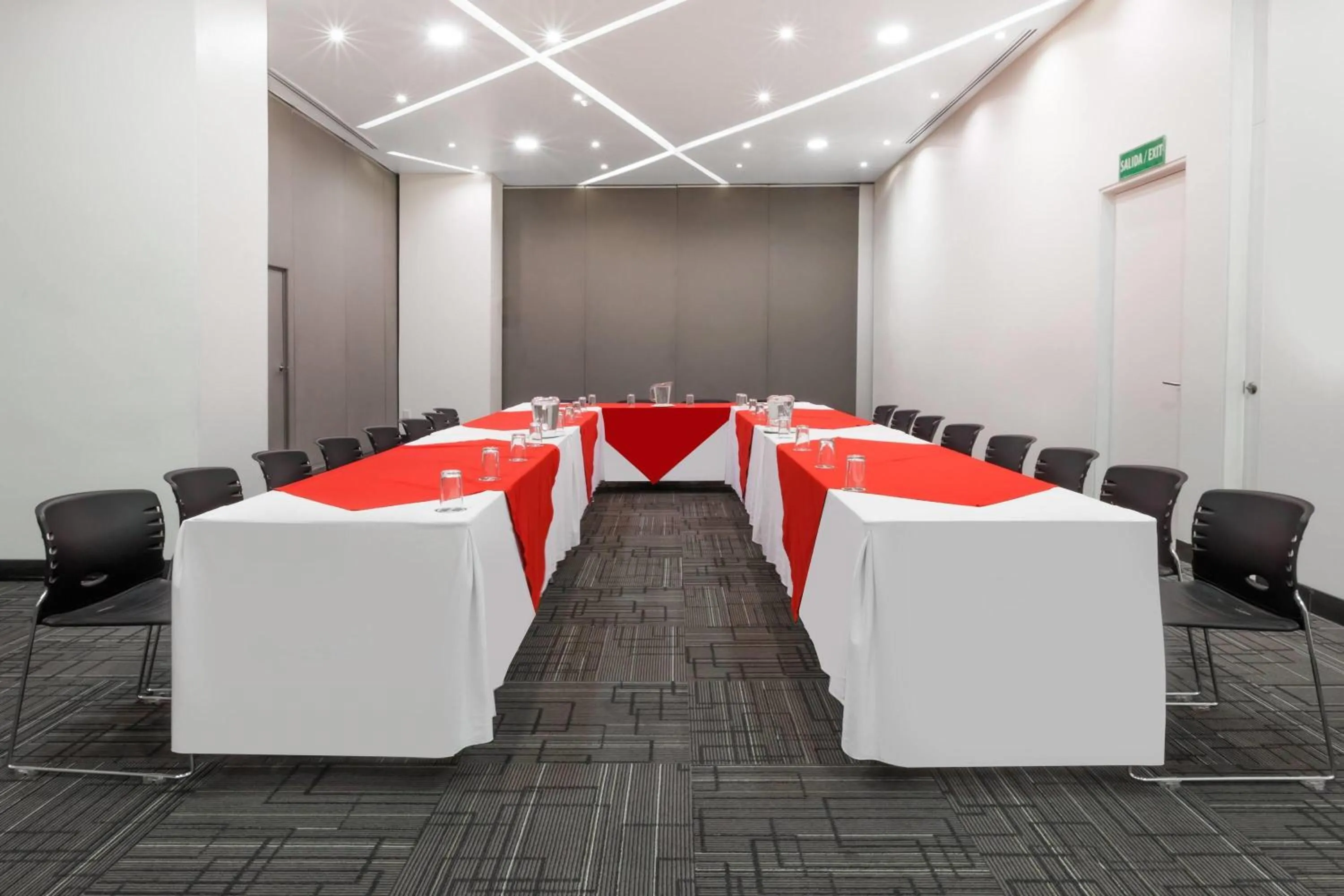 Meeting/conference room in Ramada Encore by Wyndham Guadalajara Sur