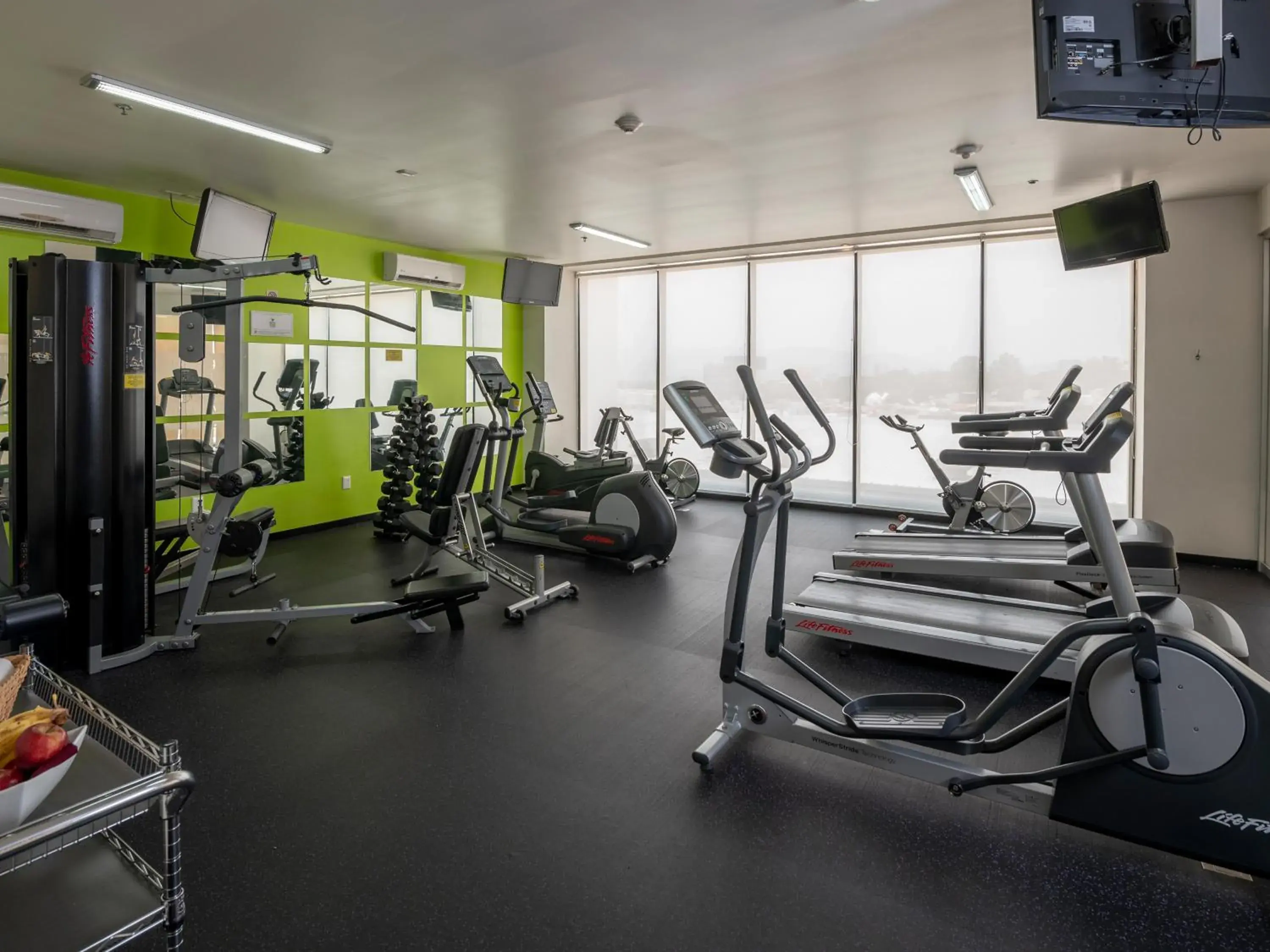 Fitness centre/facilities in Ramada Encore by Wyndham Guadalajara Sur Fitness centre/facilities in Ramada Encore by Wyndham Guadalajara Sur