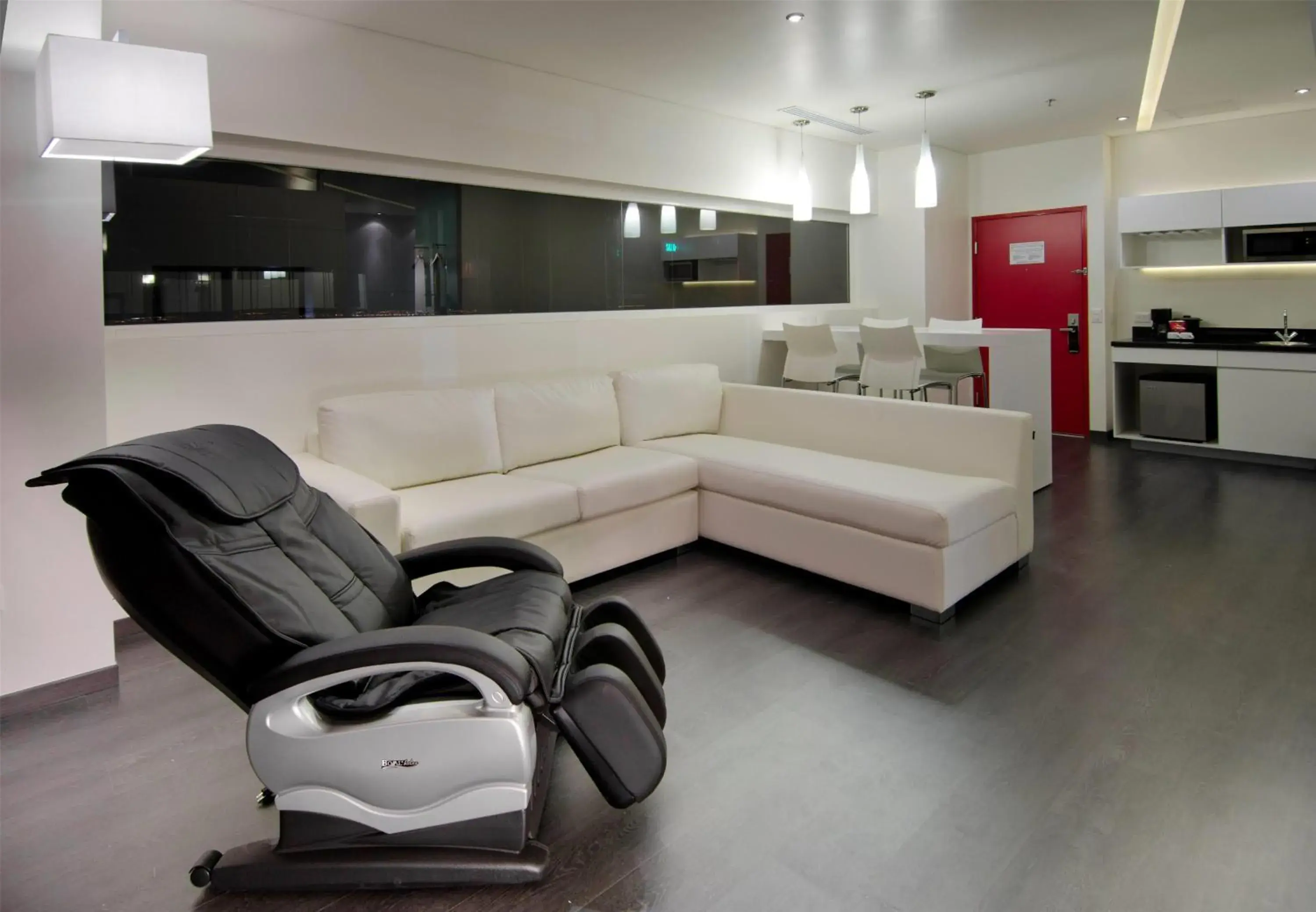 Photo of the whole room in Ramada Encore by Wyndham Guadalajara Sur Photo of the whole room in Ramada Encore by Wyndham Guadalajara Sur