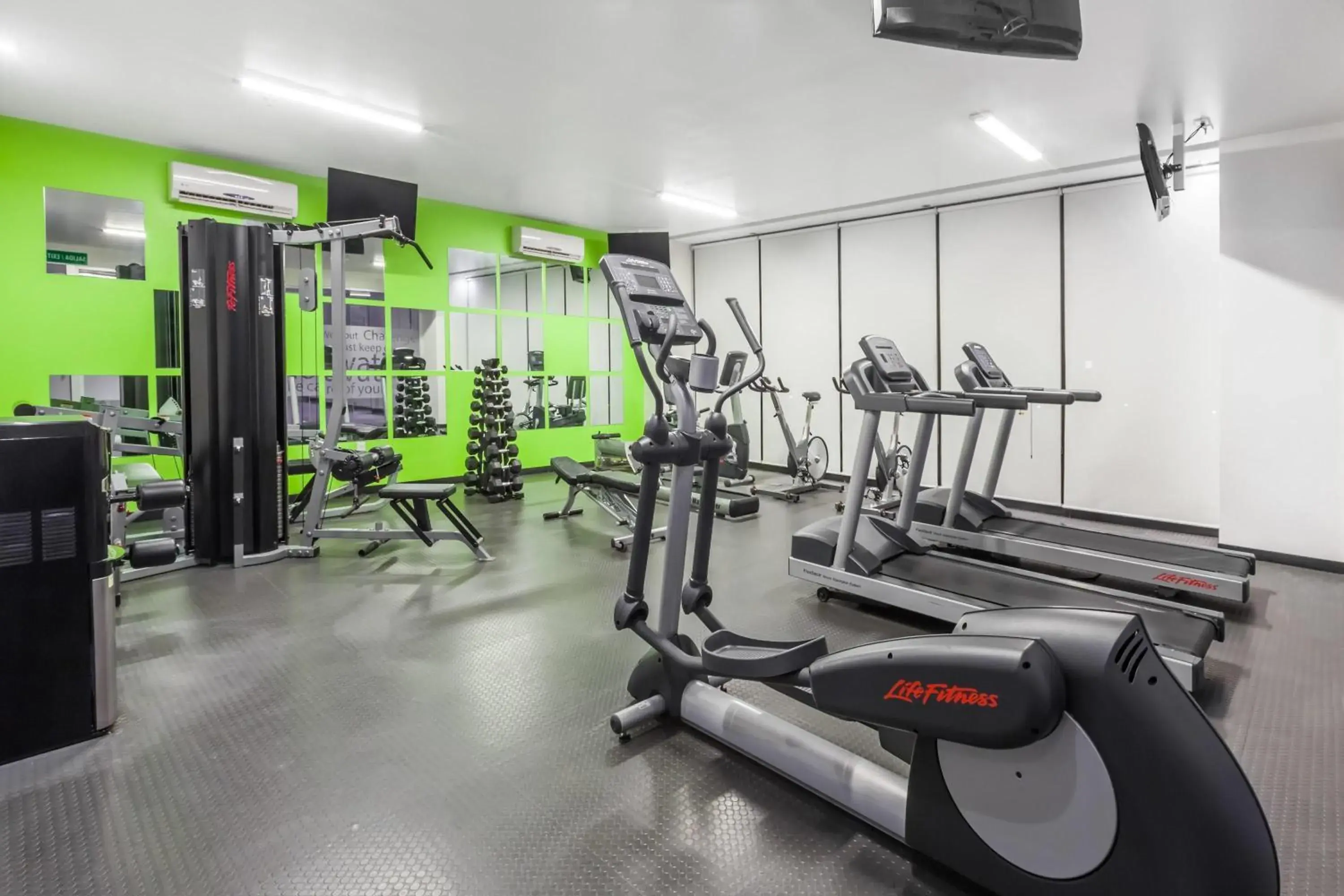 Fitness centre/facilities in Ramada Encore by Wyndham Guadalajara Sur Fitness centre/facilities in Ramada Encore by Wyndham Guadalajara Sur