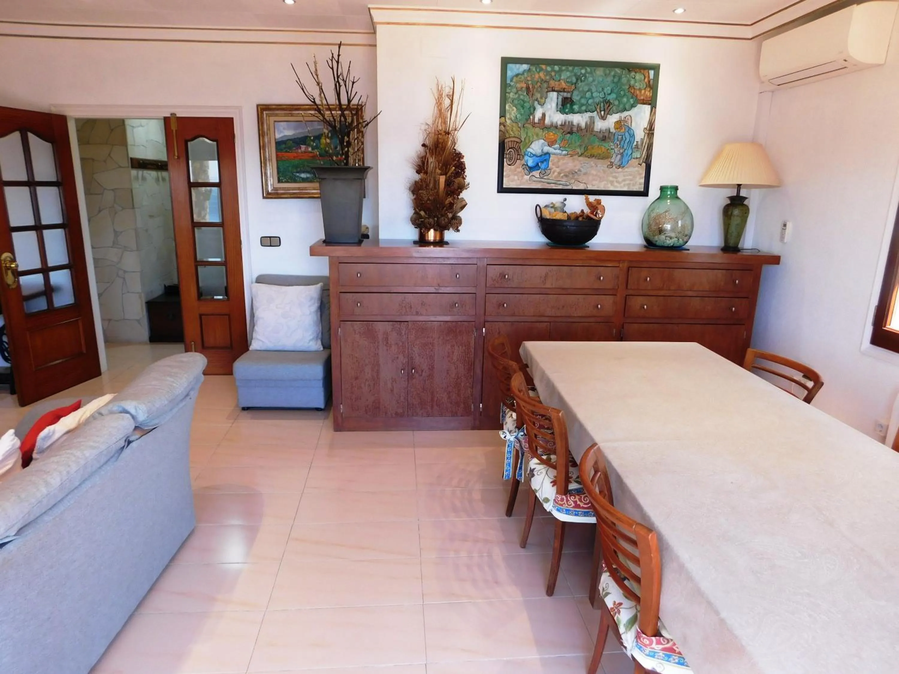 Bed in GMID IMMO Casa Canyelles