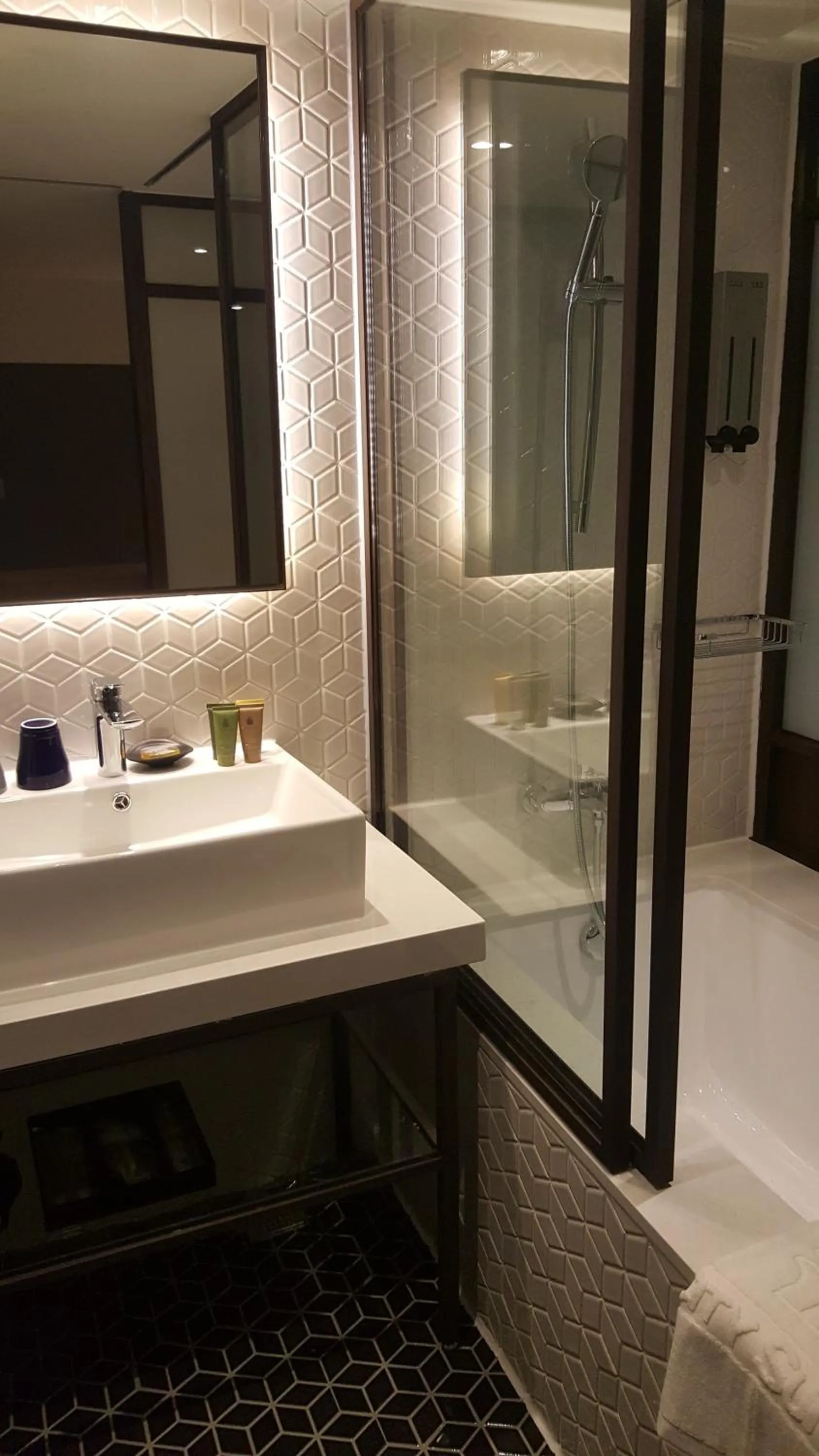 Bathroom in City Suites - Main Station