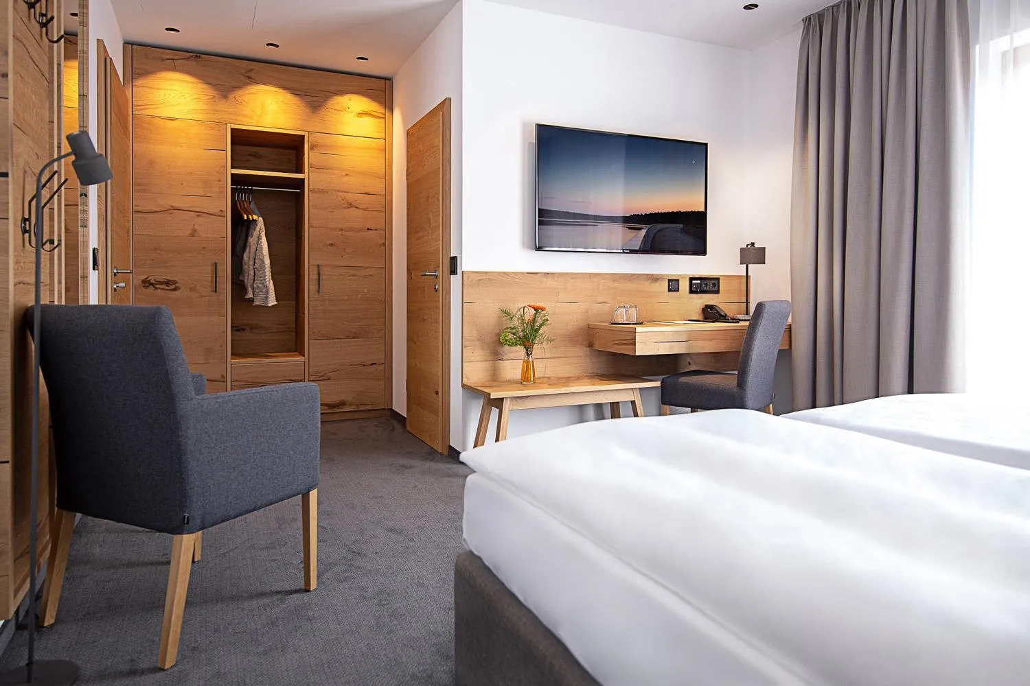 TV and multimedia, Bed in Hotel Tannenhaus