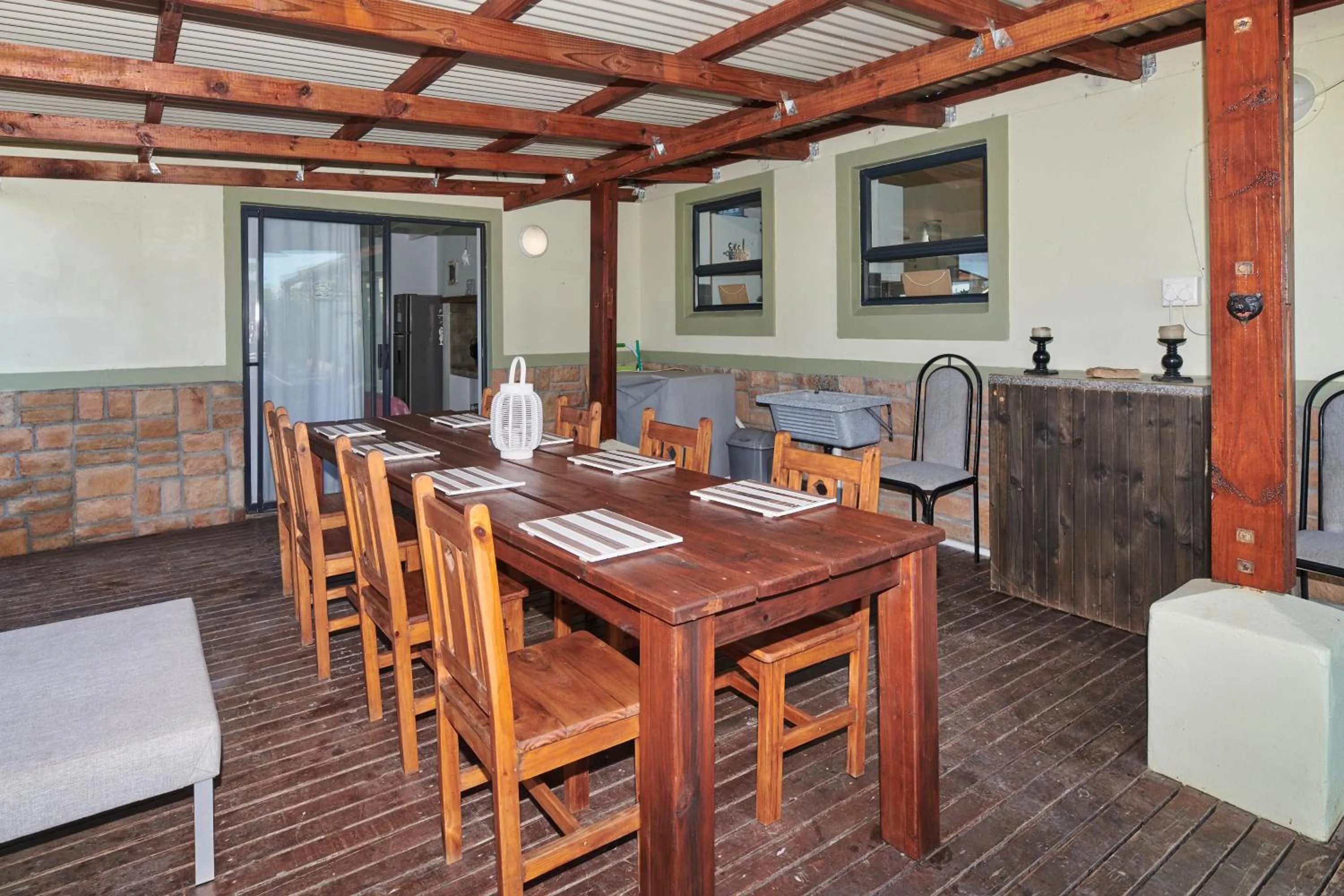 Dining area in Fraai Uitzicht Struisbaai