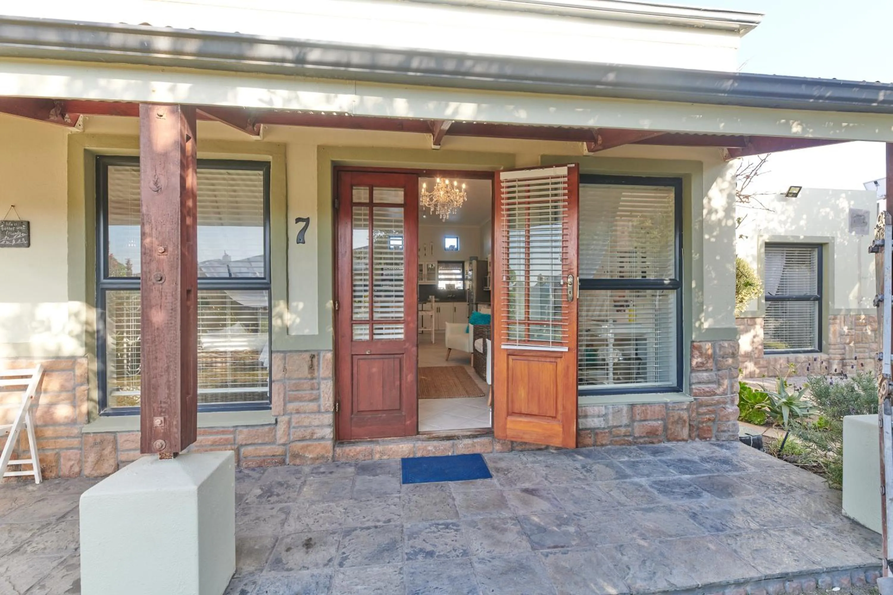 Facade/entrance in Fraai Uitzicht Struisbaai