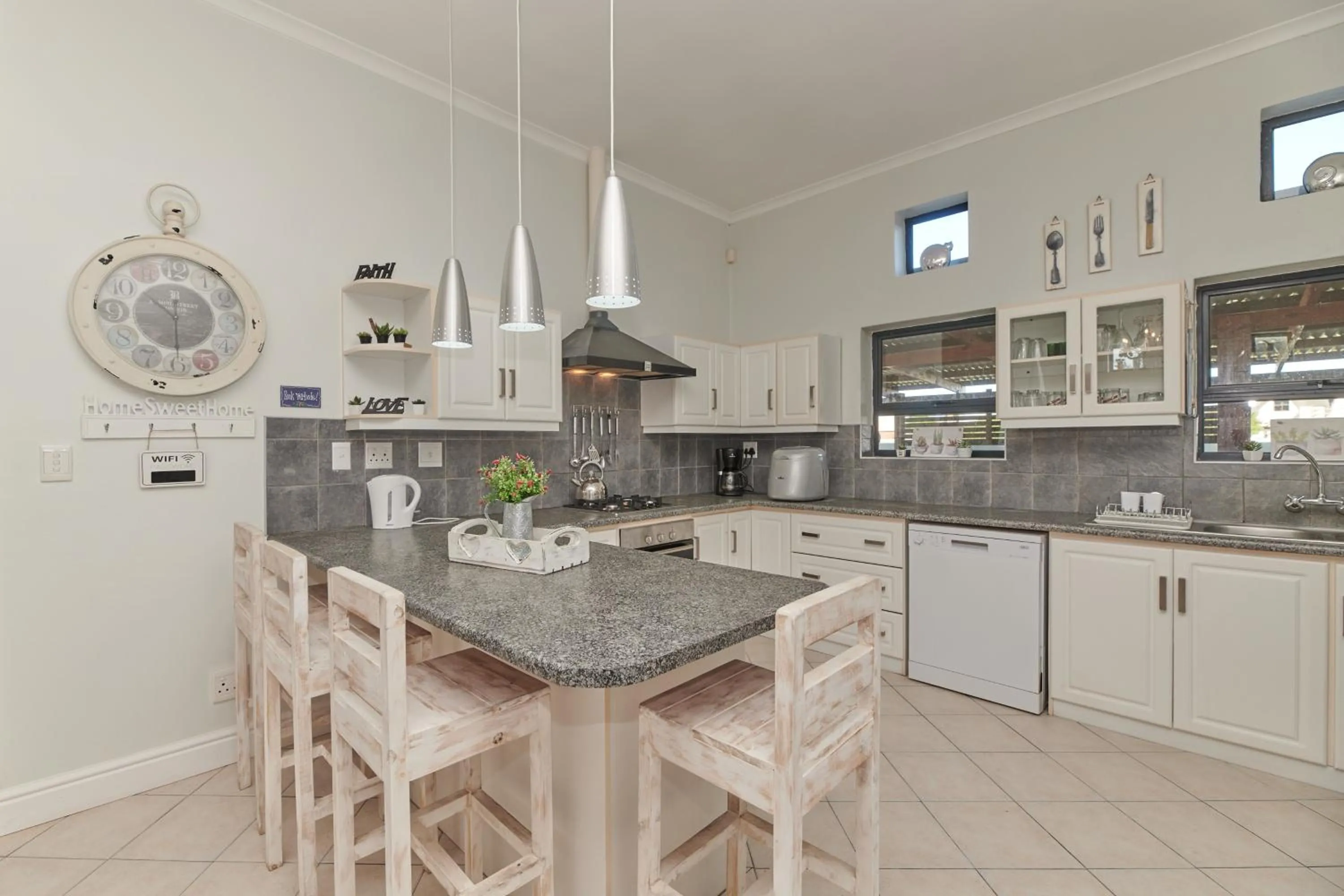 Kitchen or kitchenette in Fraai Uitzicht Struisbaai