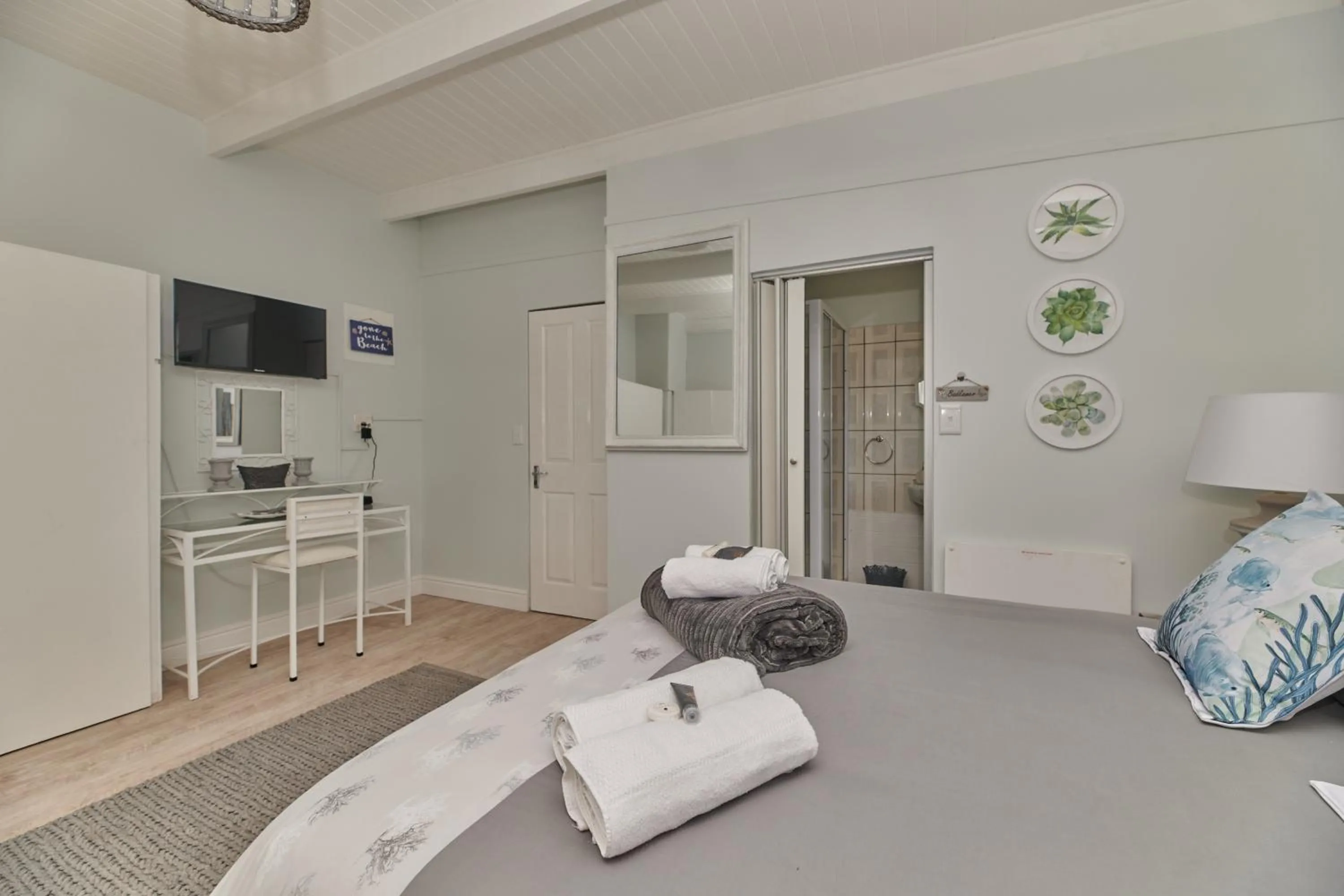 Photo of the whole room in Fraai Uitzicht Struisbaai