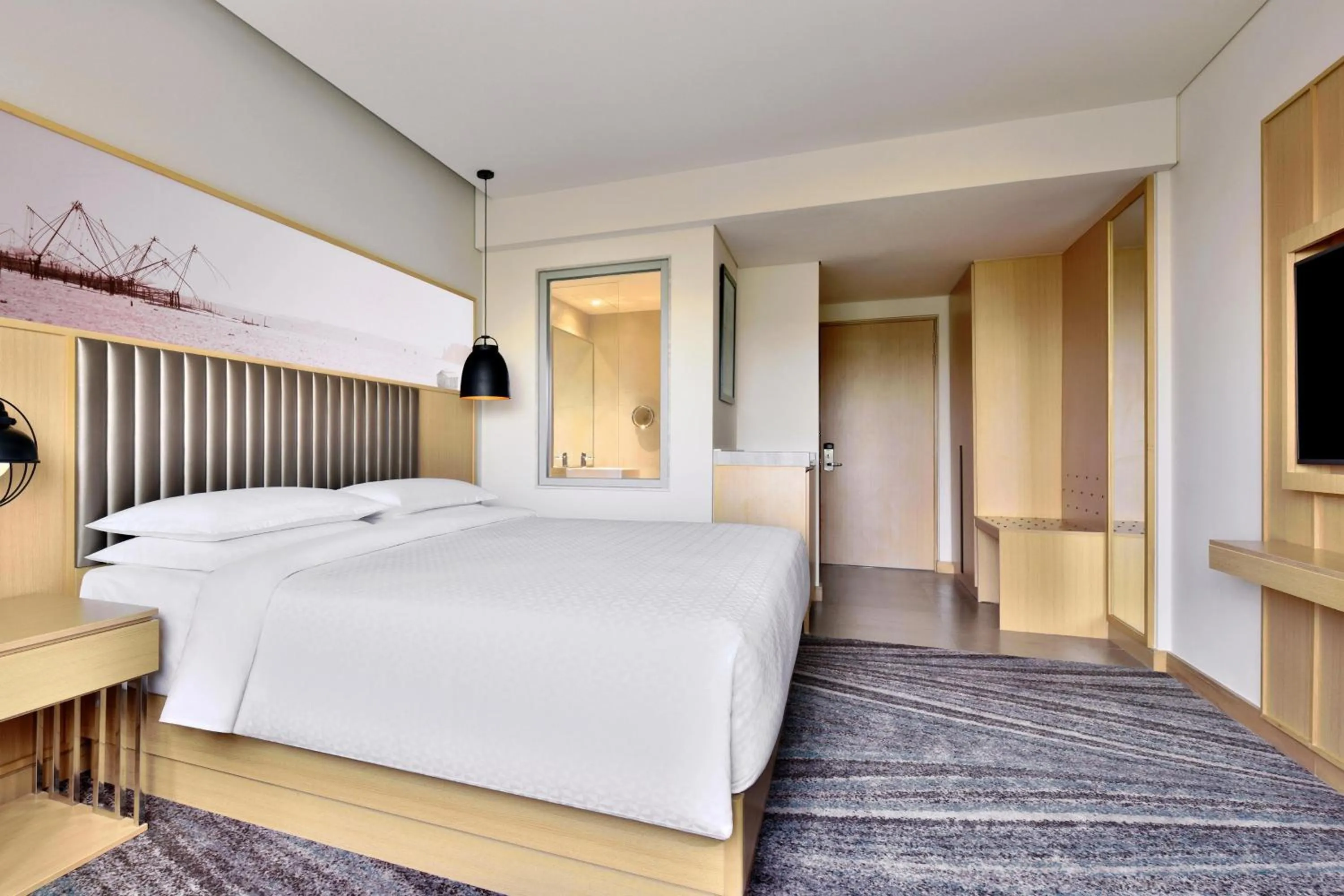 Photo of the whole room, Bed in Four Points by Sheraton Kochi Infopark