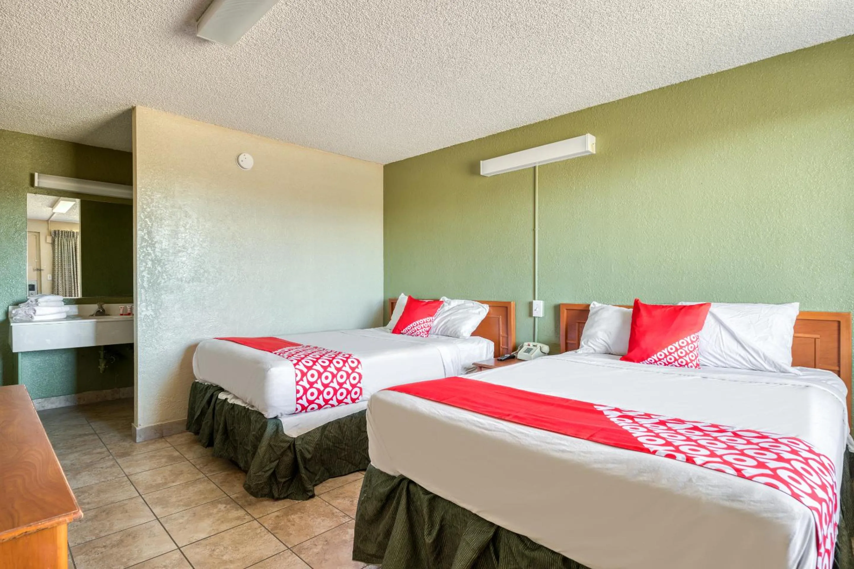 Bedroom in OYO Hotel Tucson Downtown