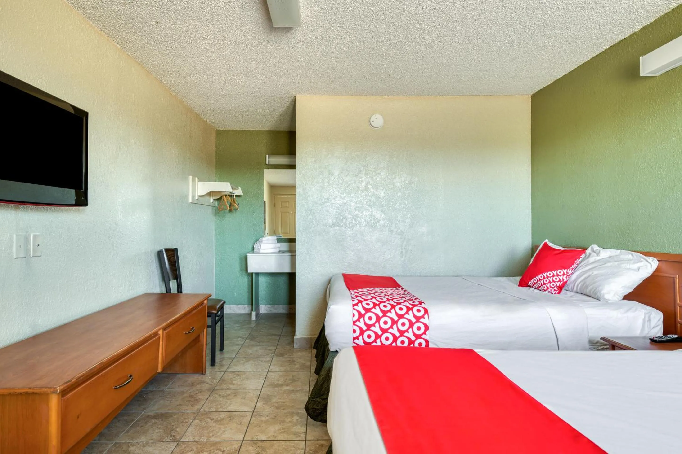 Bedroom in OYO Hotel Tucson Downtown