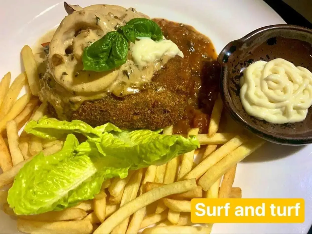 Restaurant/places to eat in Playa Alegre Beach Resort & Restaurant Restaurant/places to eat in Playa Alegre Beach Resort & Restaurant